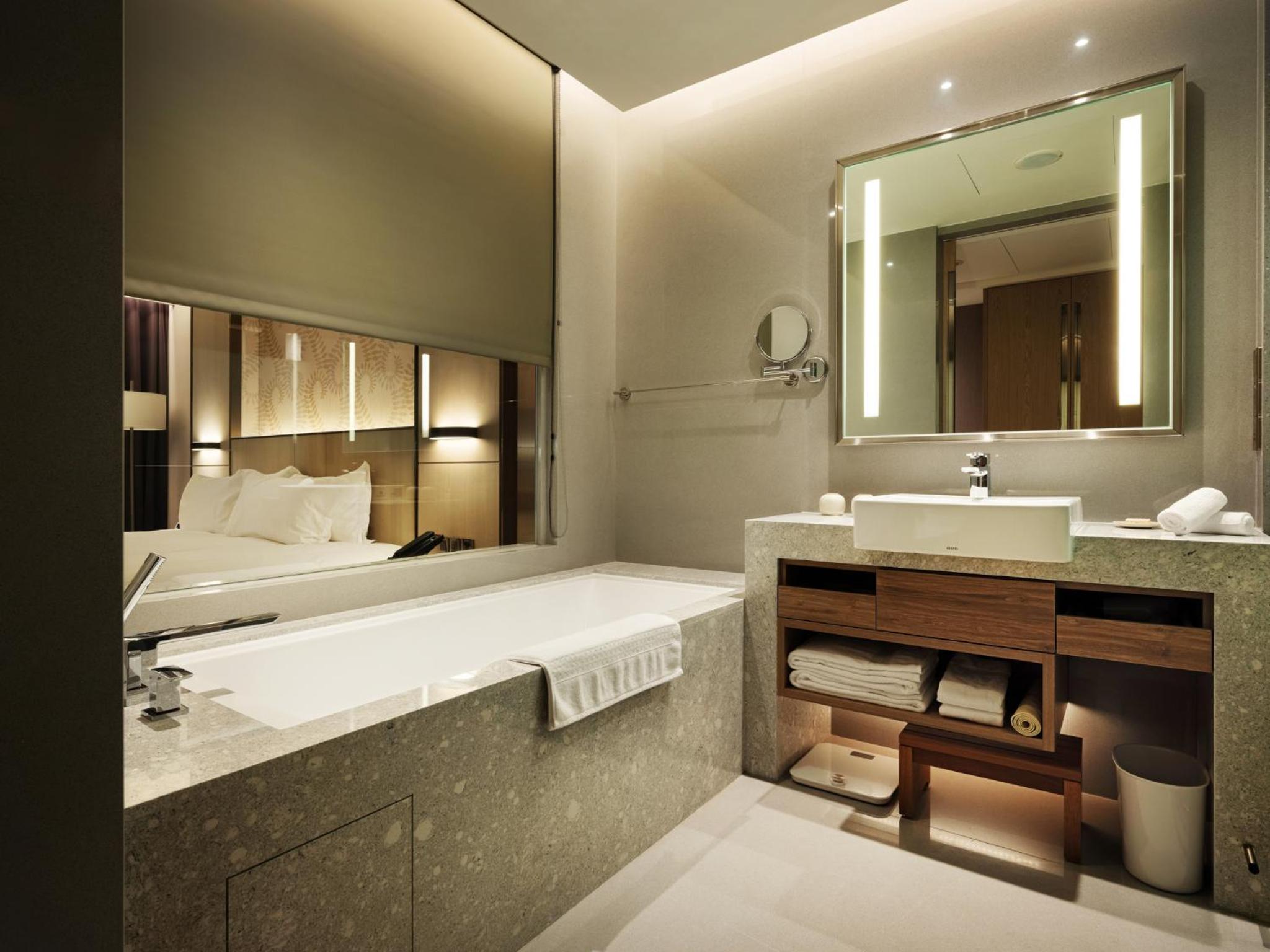 Deluxe Triple Room - Photo 5