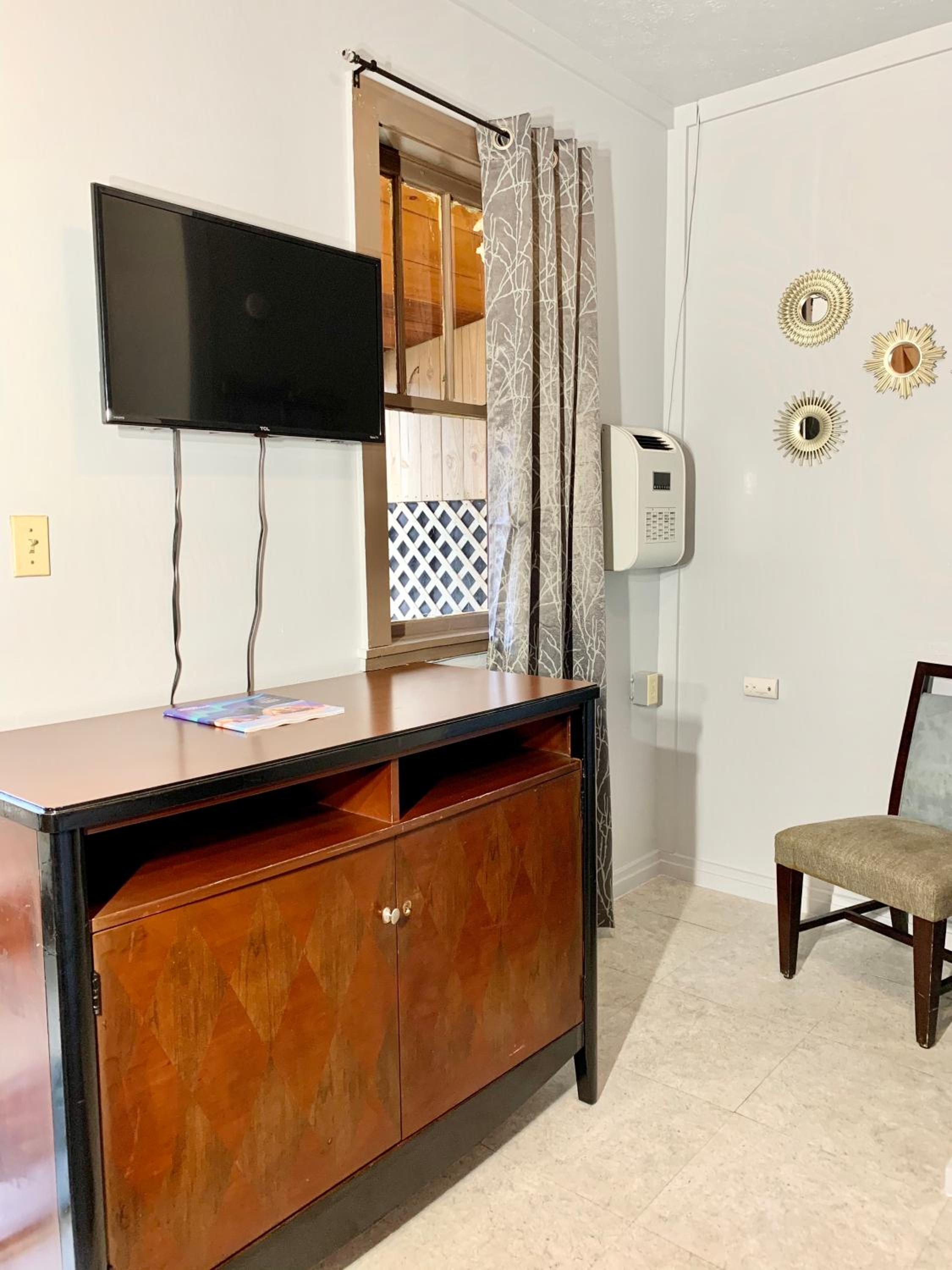 Queen Room photo 3