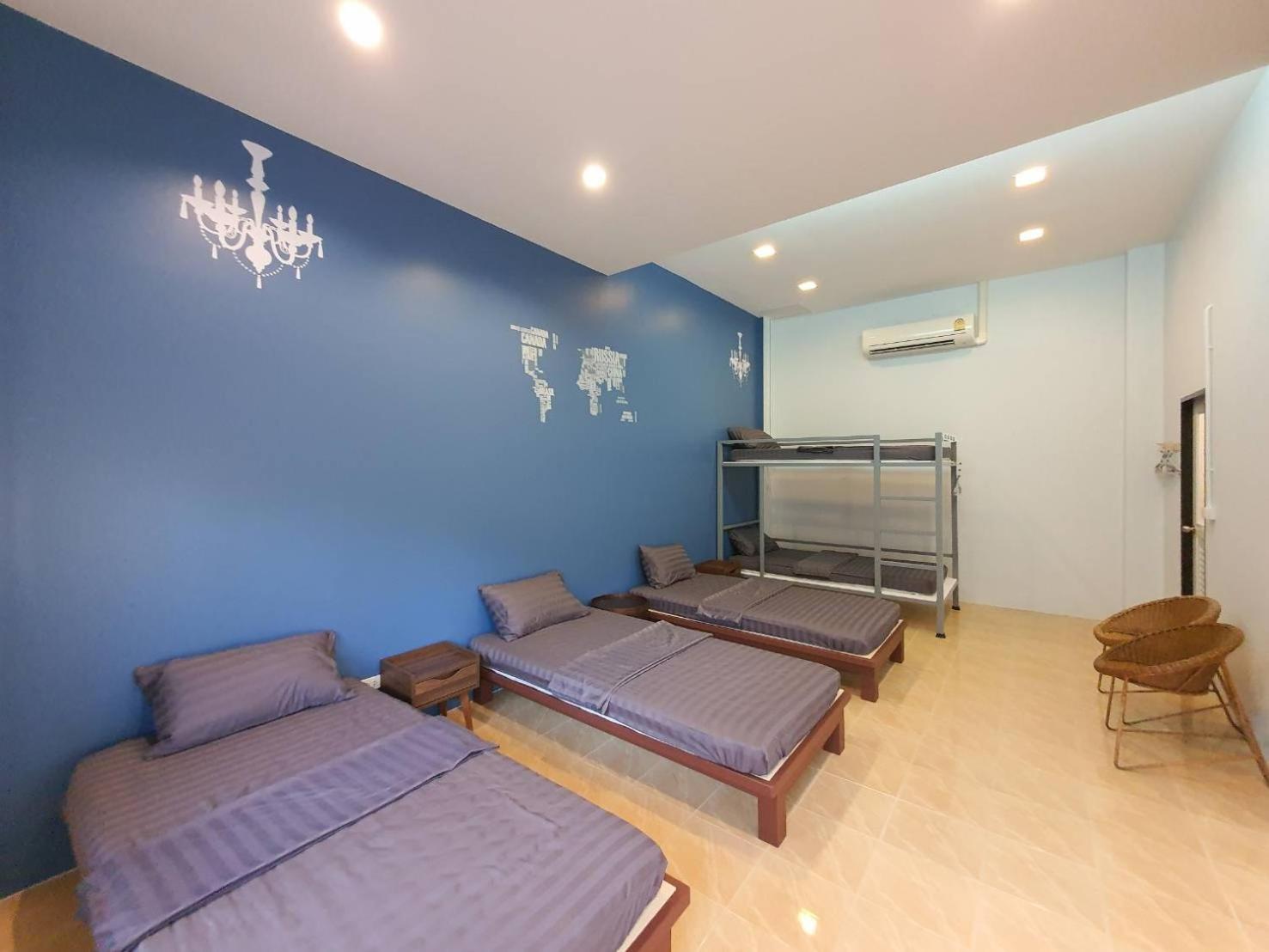 Family Room photo 1