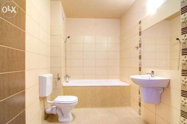 One-Bedroom Apartment - Photo 2