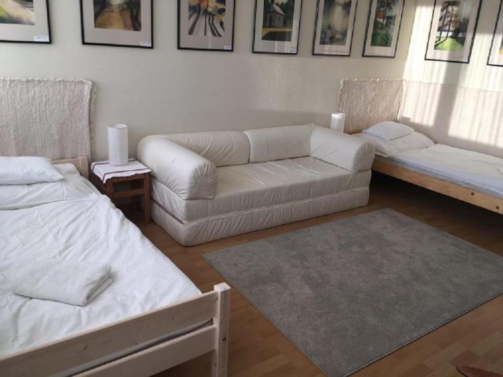 Three-Bedroom Apartment photo 1