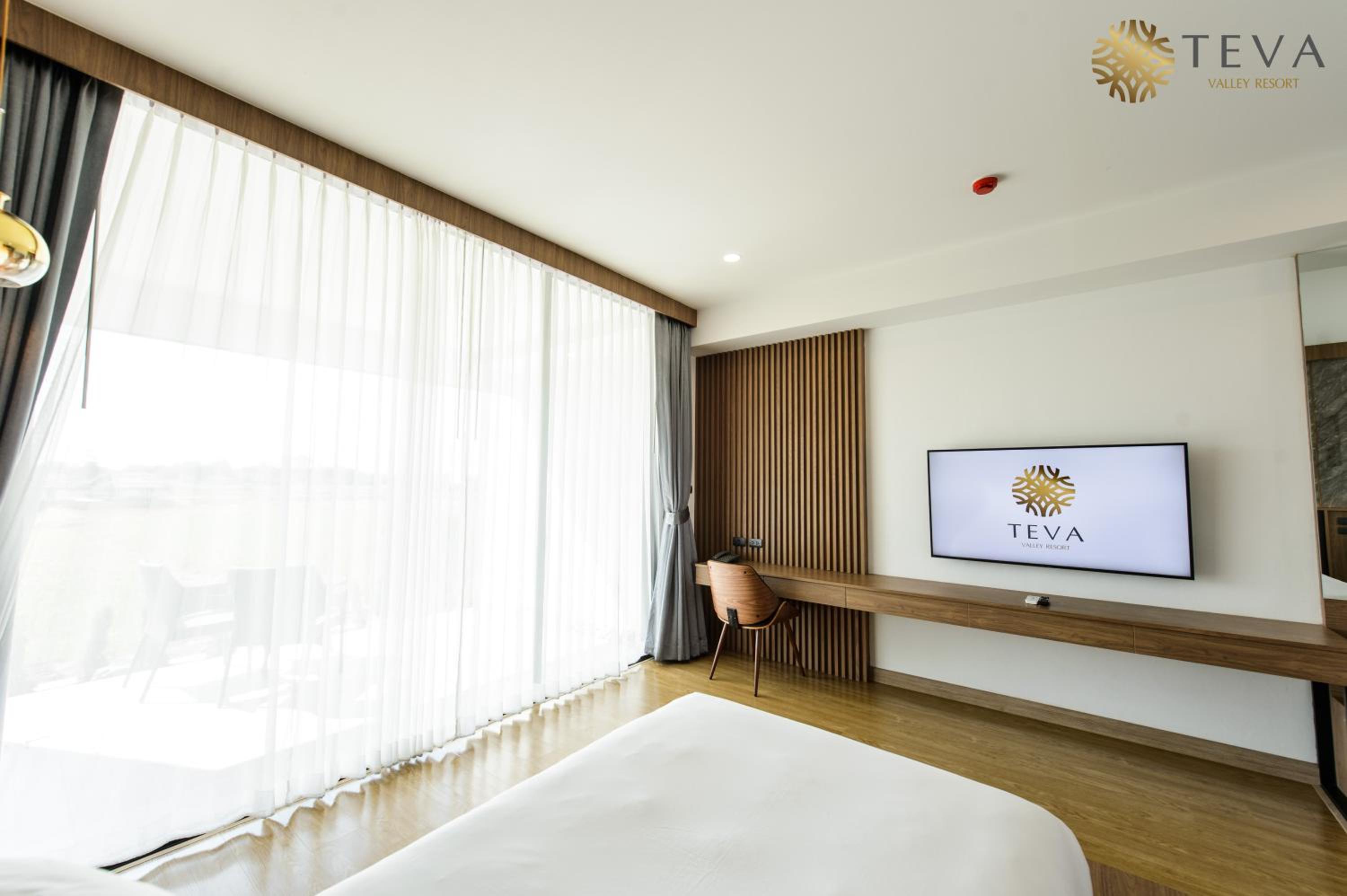 Twin Room with Balcony - Photo 2