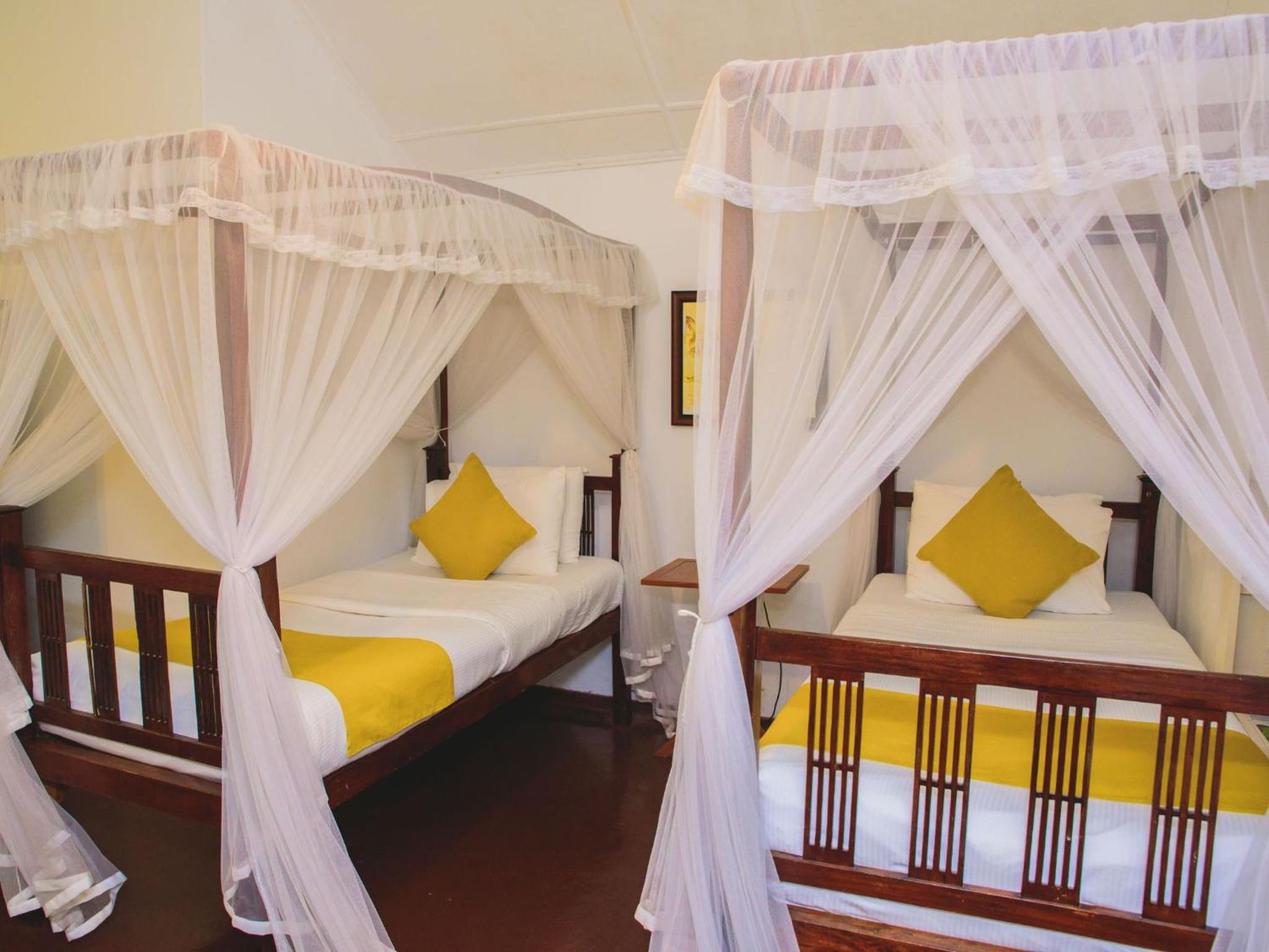 Deluxe Twin Room photo 2