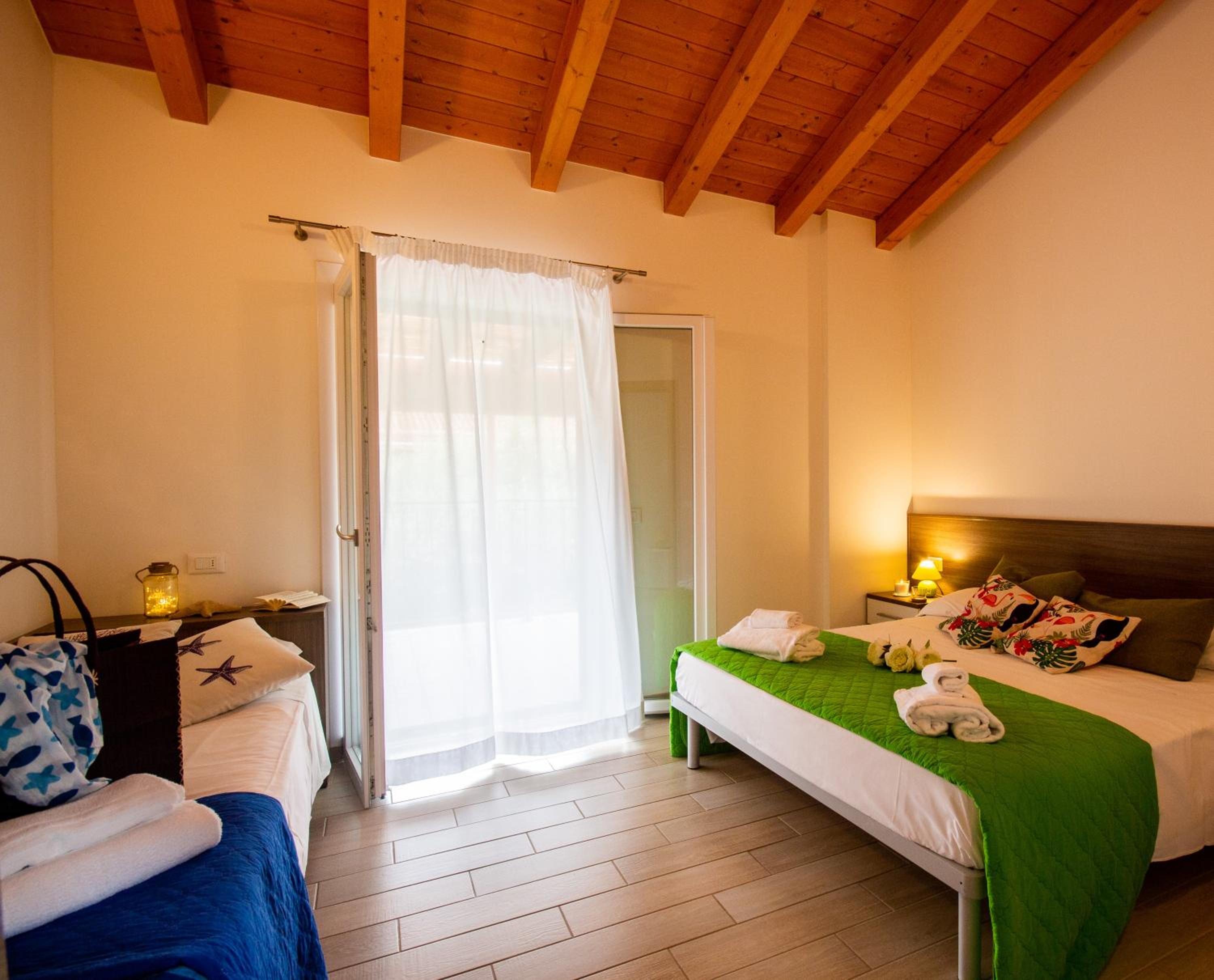 One-Bedroom Apartment (4 Adults)