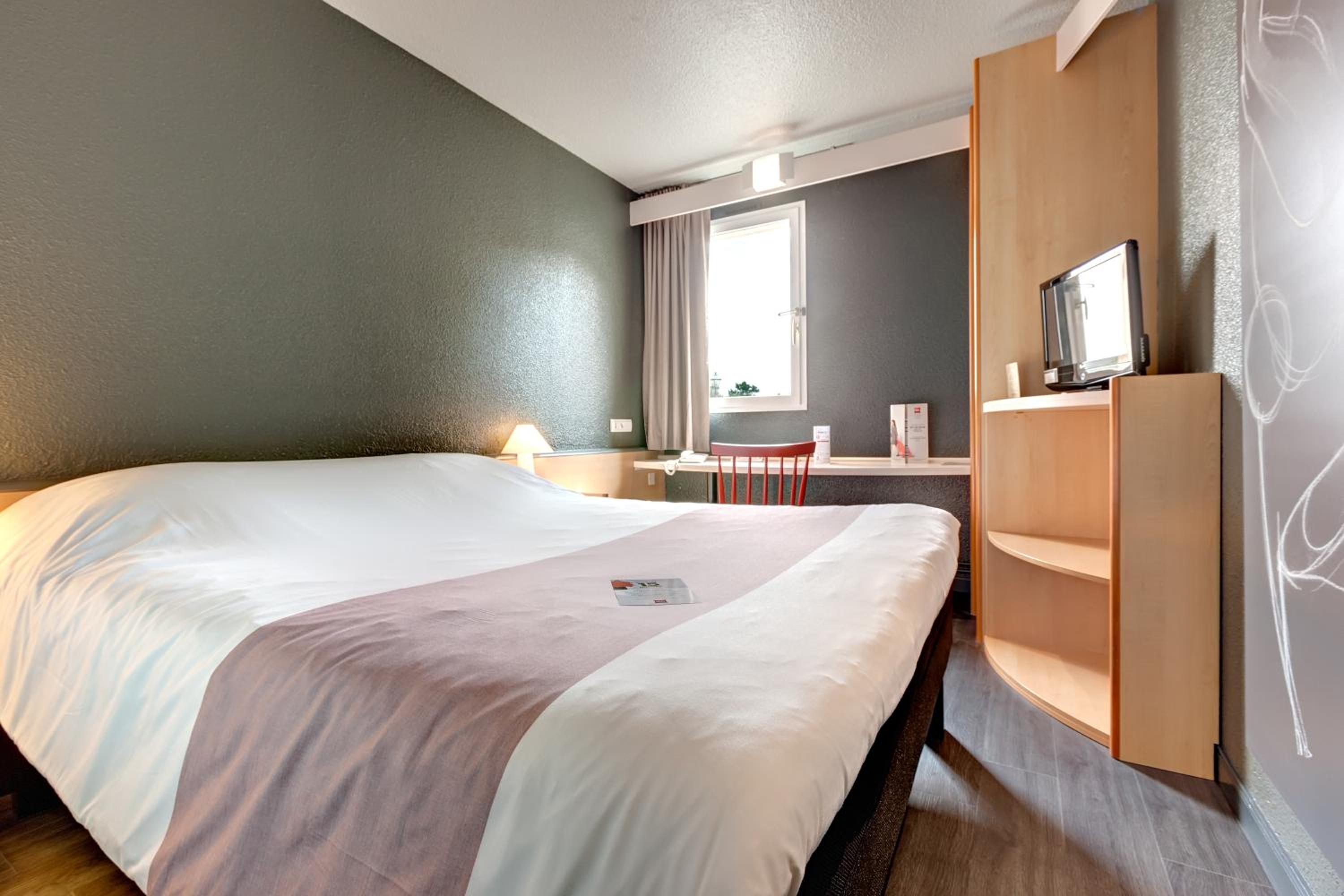 Standard Double Room - Photo 1
