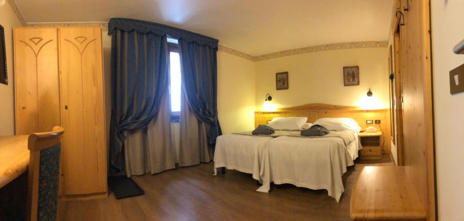 Double or Twin Room - Photo 9