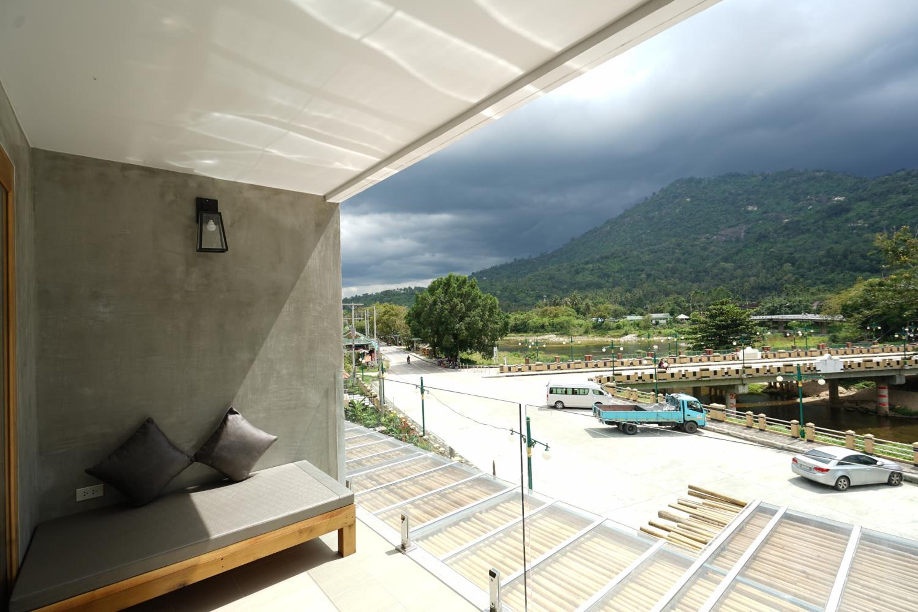 Suite with Mountain View - Photo 5