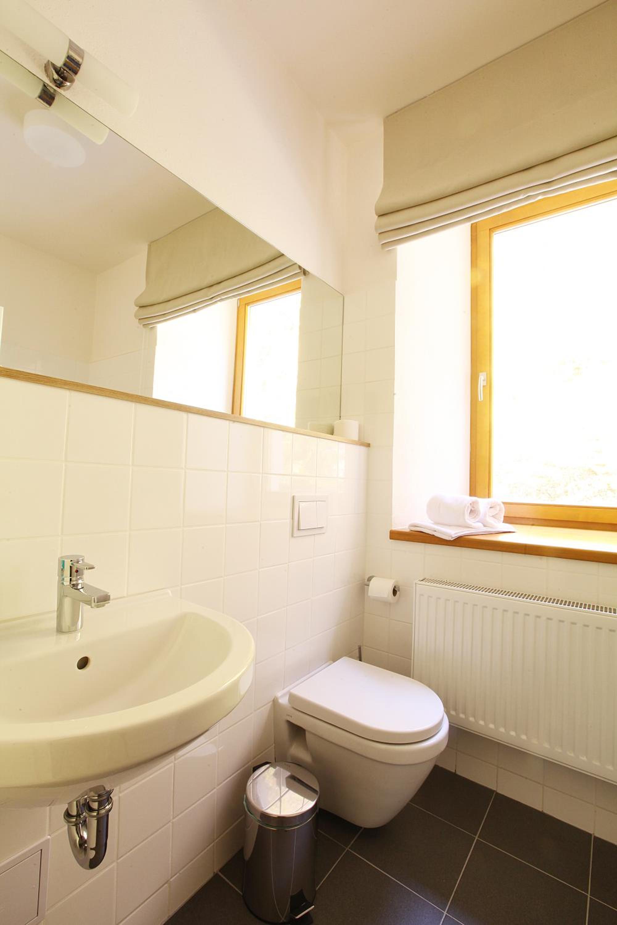 Double or Twin Room - Disability Access photo 2