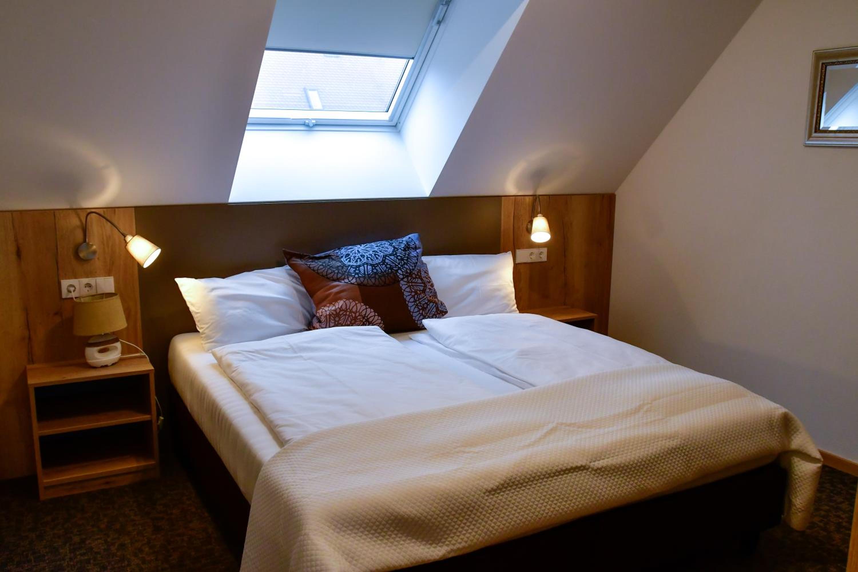 Double Room - Disability Access photo 3