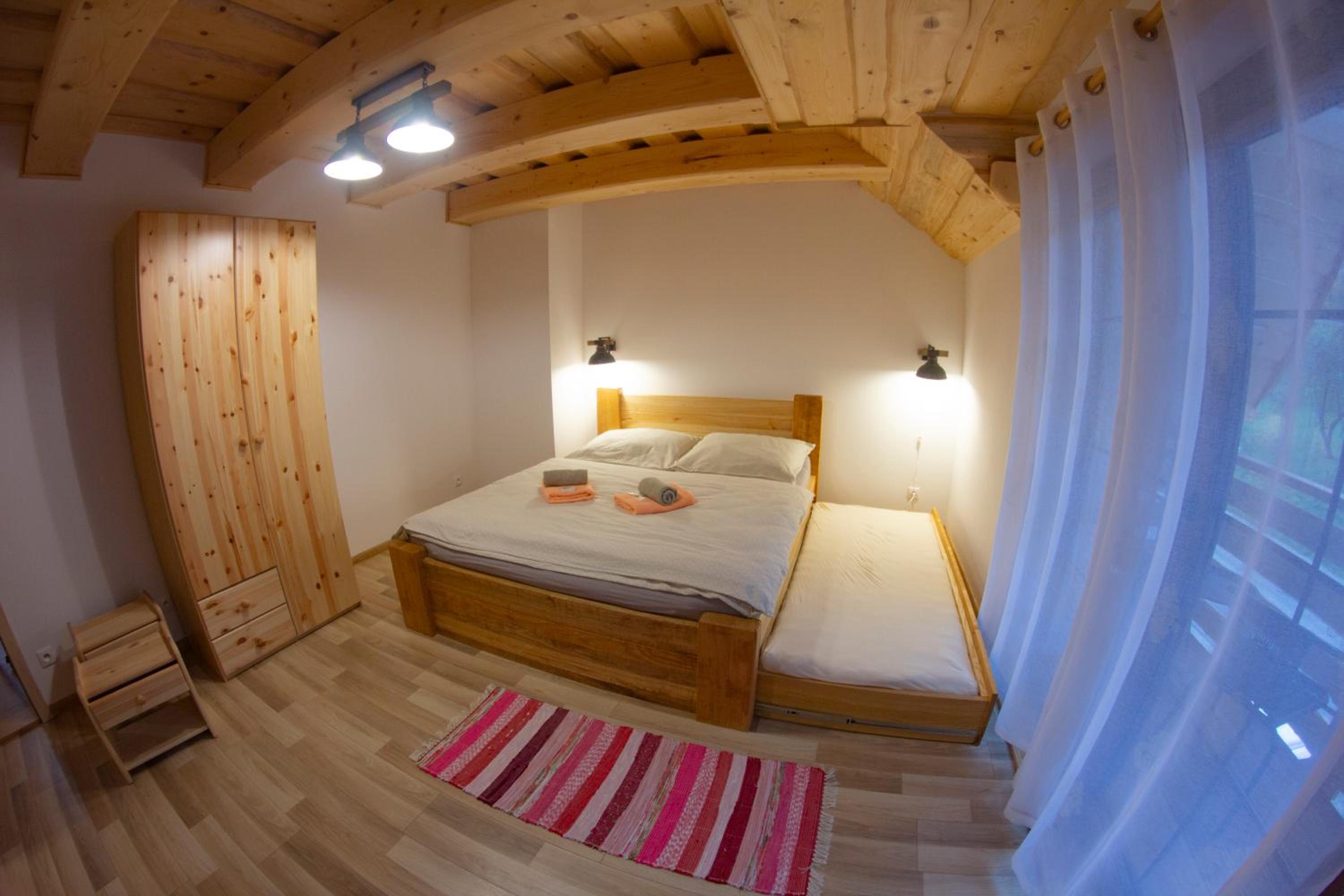 Standard Double Room (2 Adults + 1 Child) photo 3