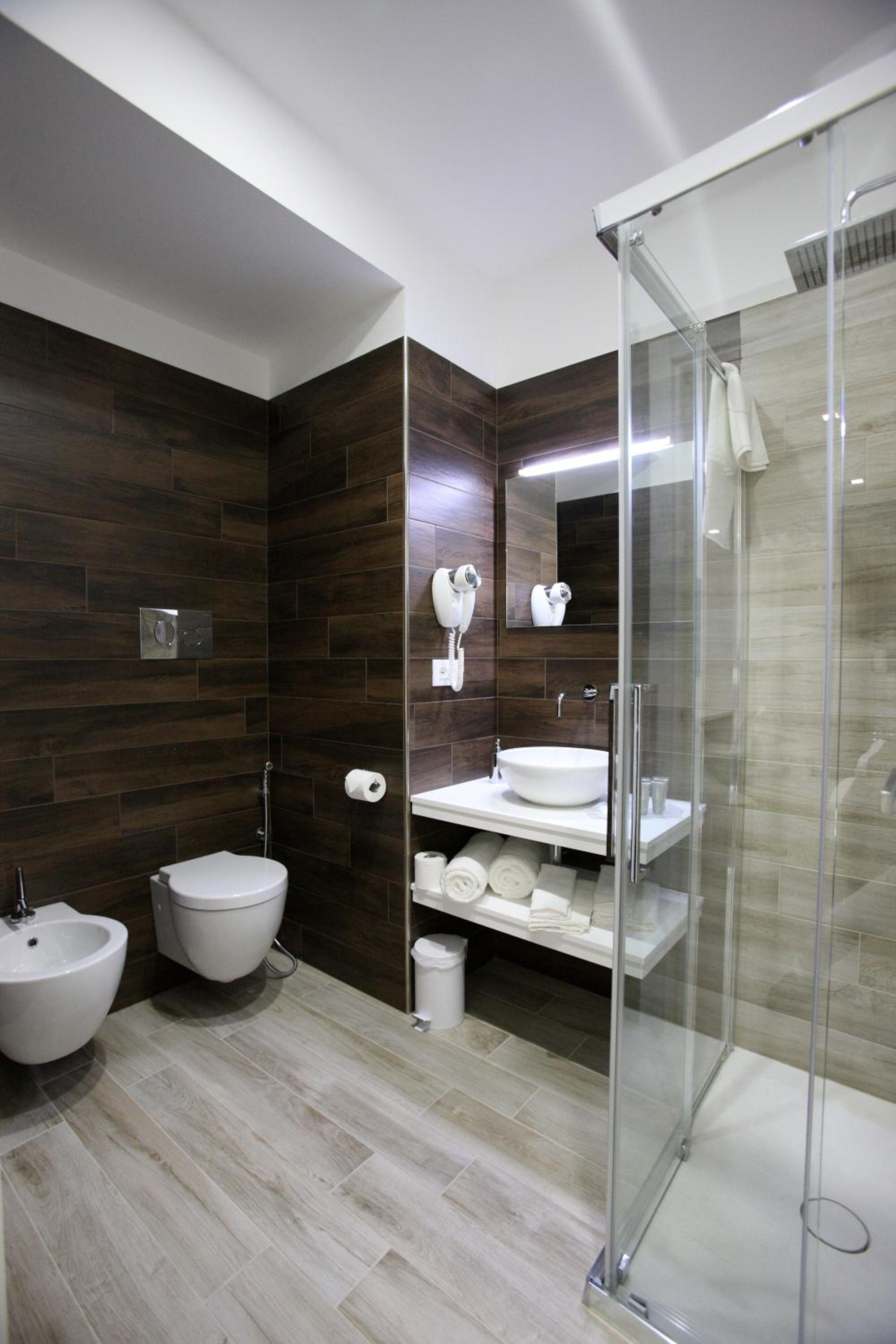Triple Room with Private Bathroom photo 2