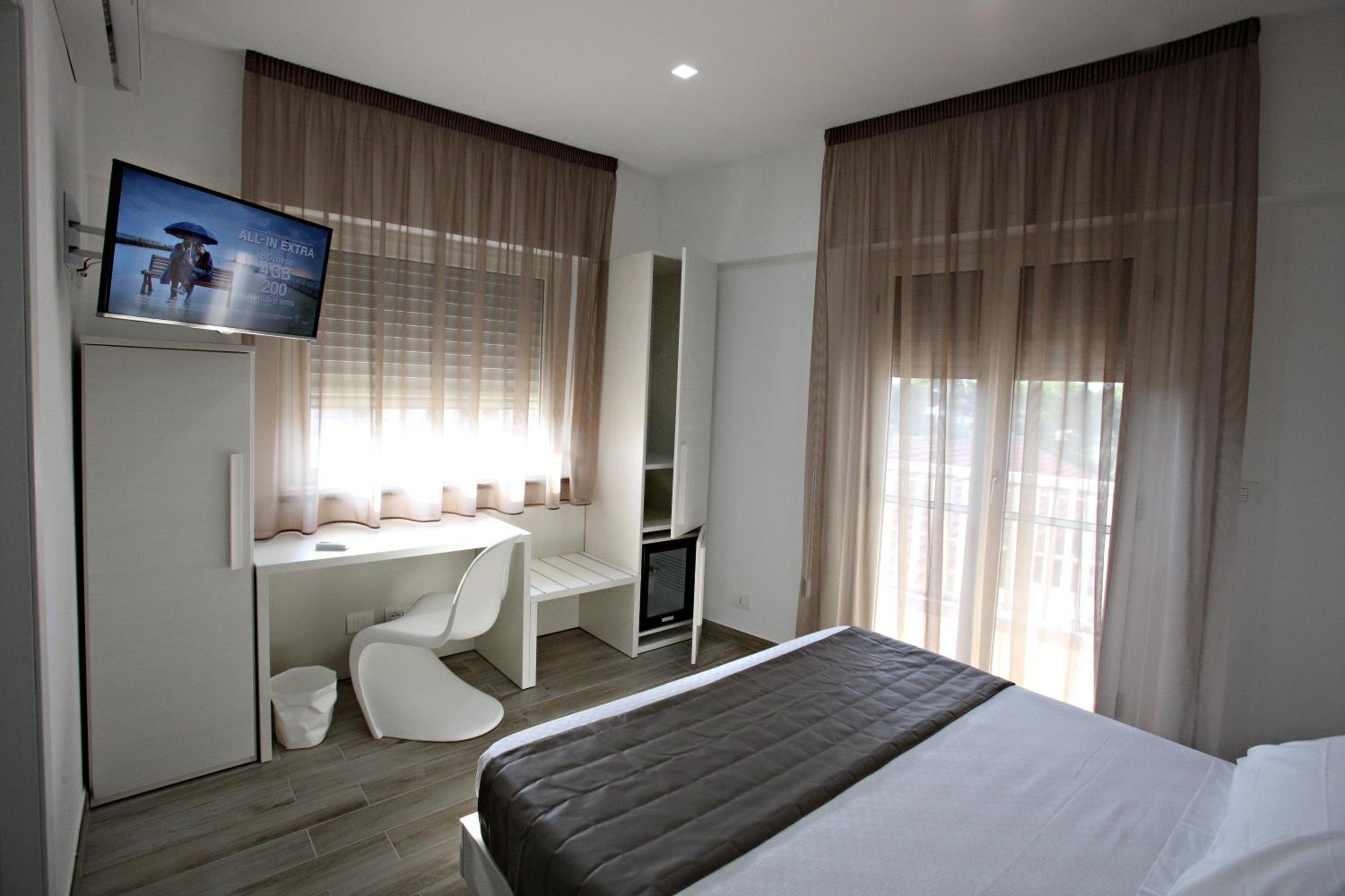 Double Room with Private Bathroom photo 3