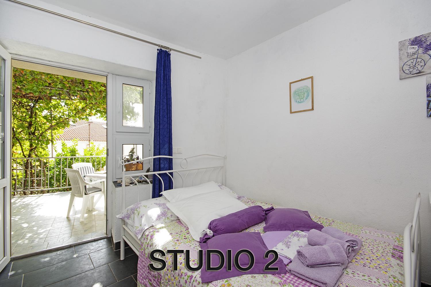 Studio with Terrace - Photo 7