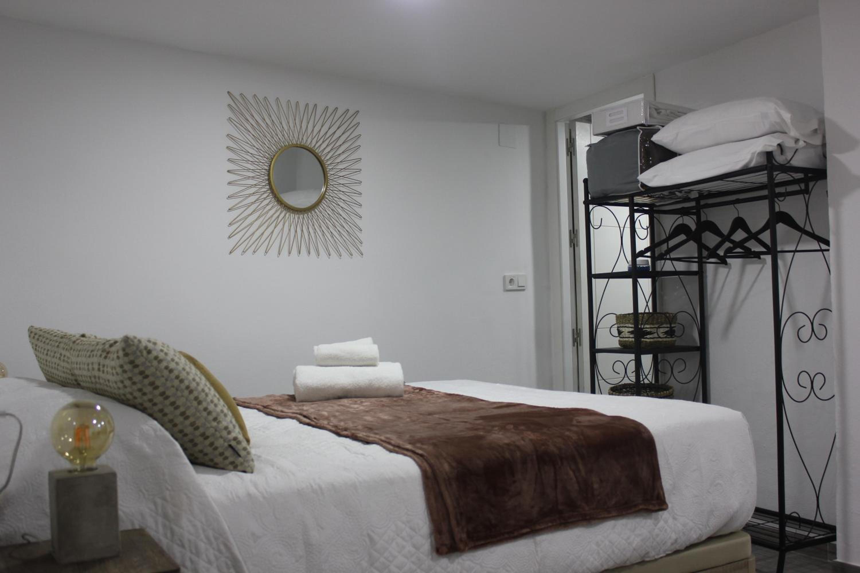 One-Bedroom Apartment - Photo 42