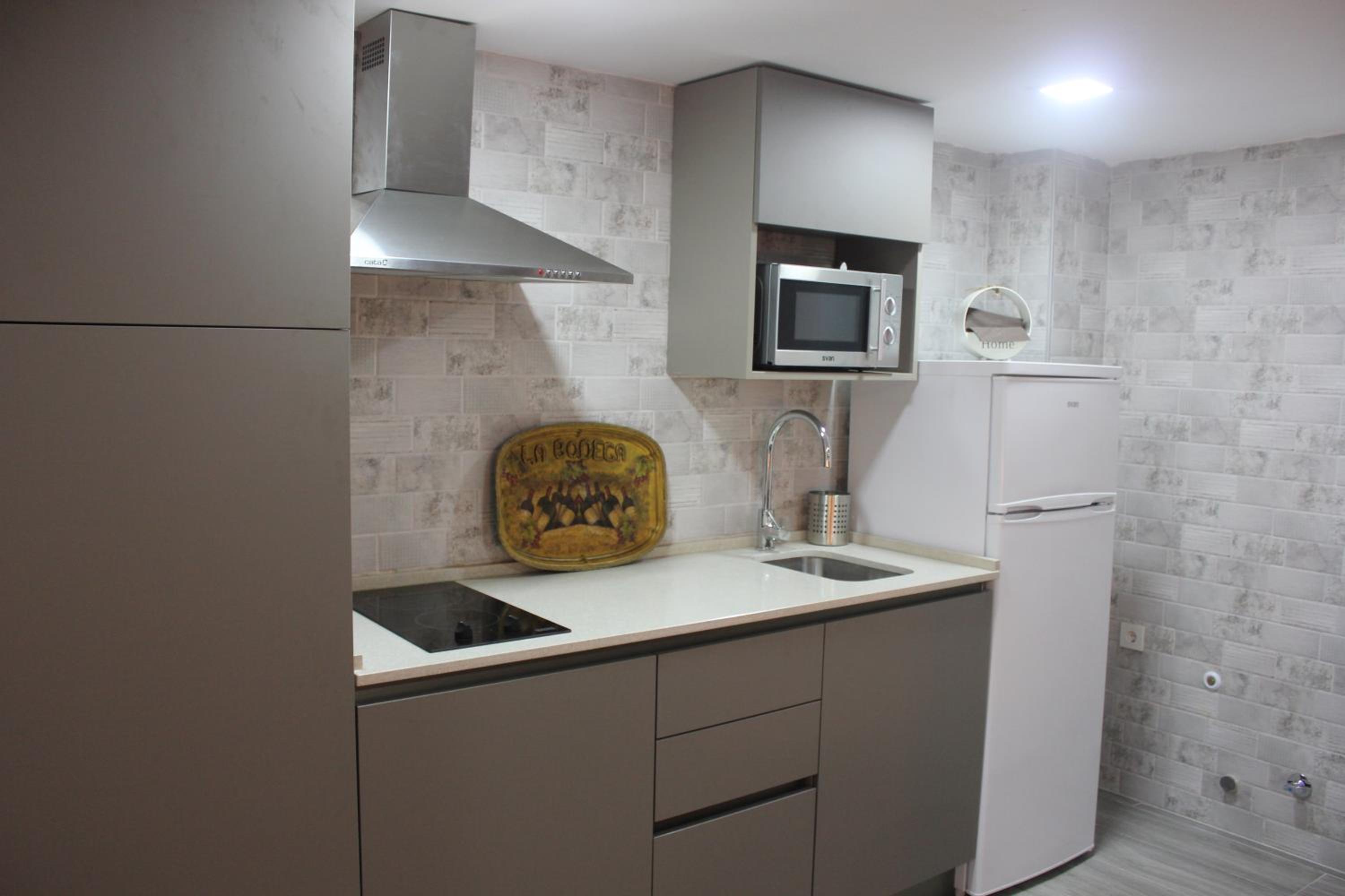 One-Bedroom Apartment - Photo 39