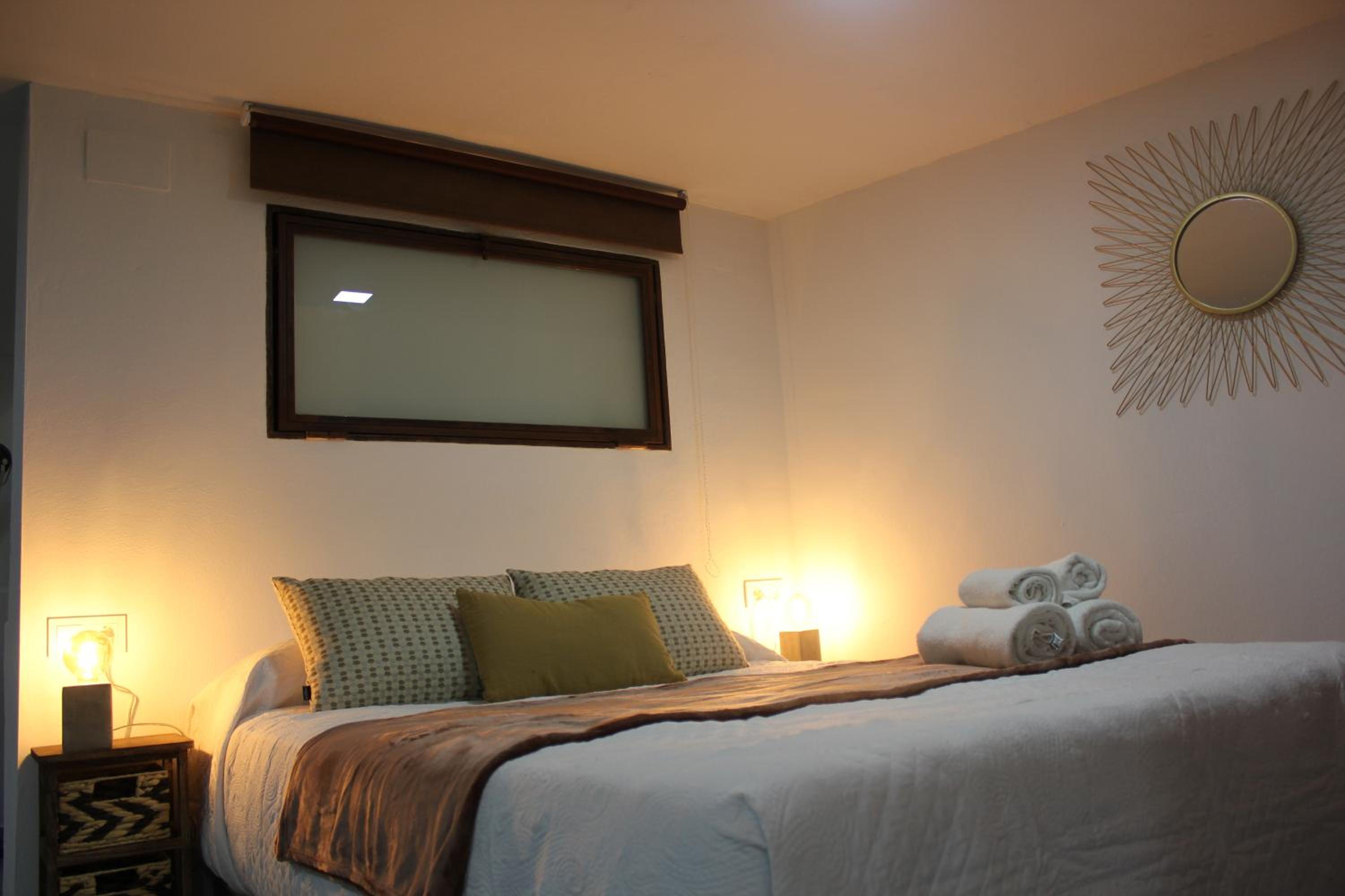 One-Bedroom Apartment - Photo 38