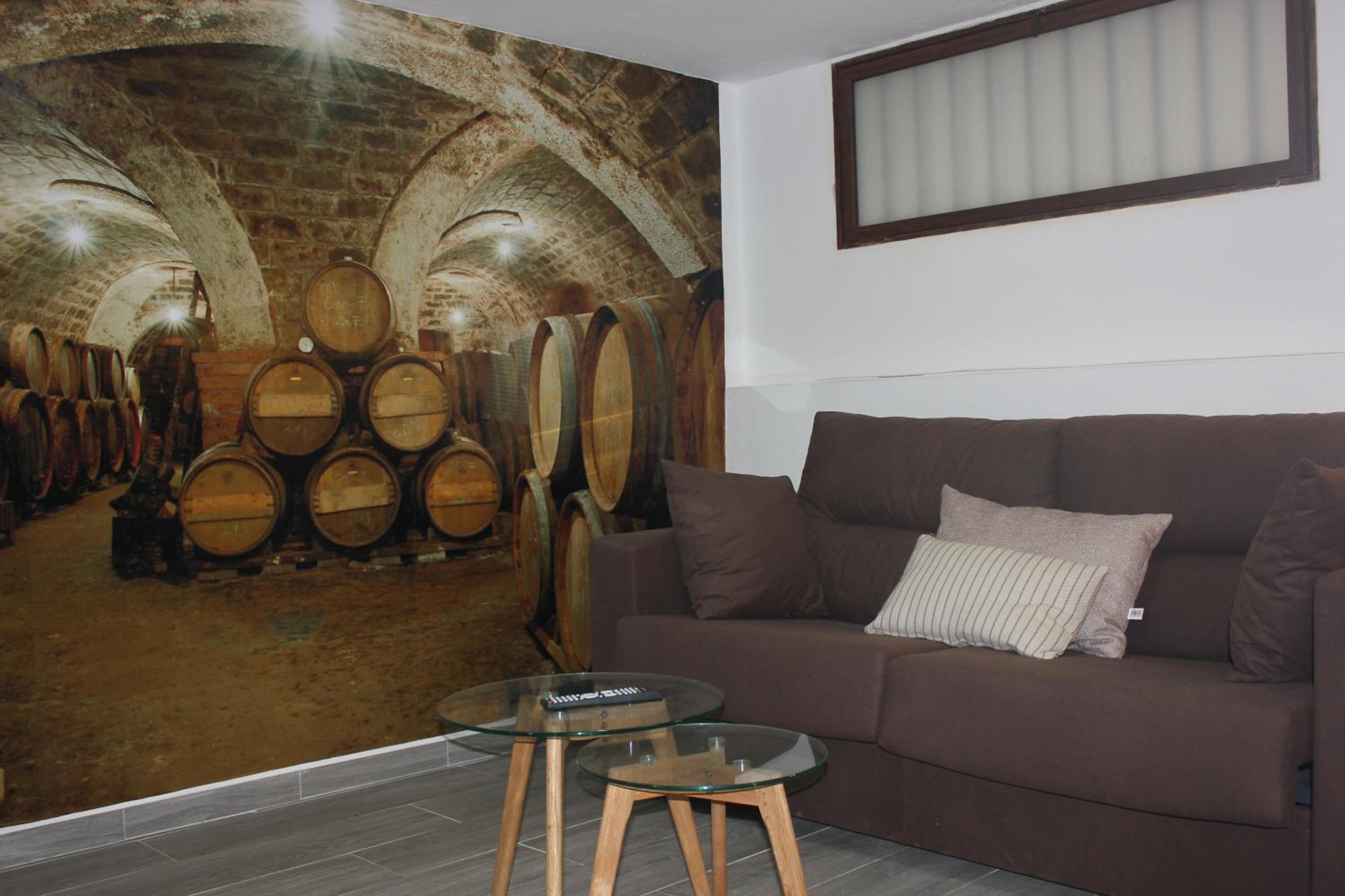 One-Bedroom Apartment - Photo 34