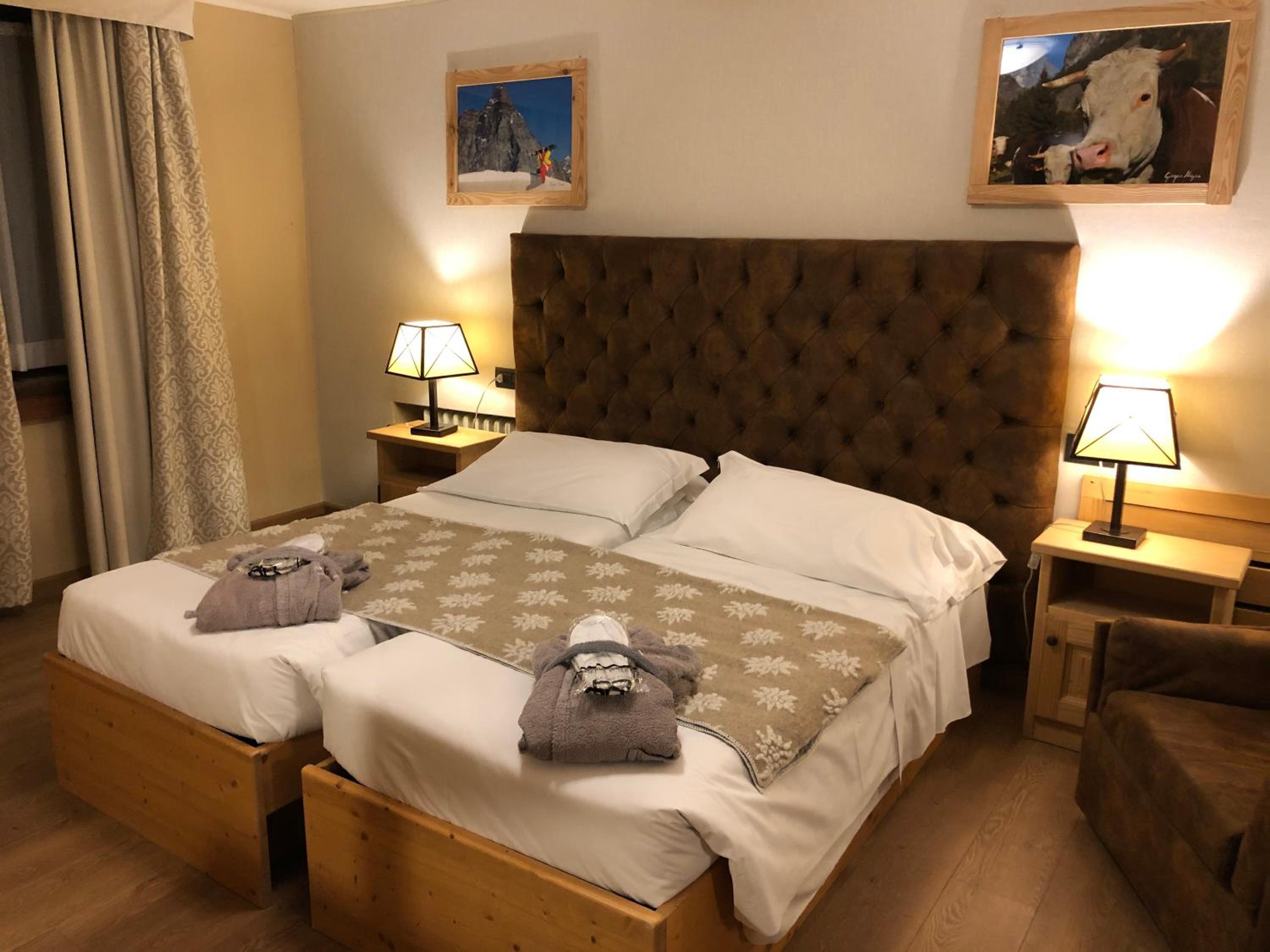 Double or Twin Room - Photo 3