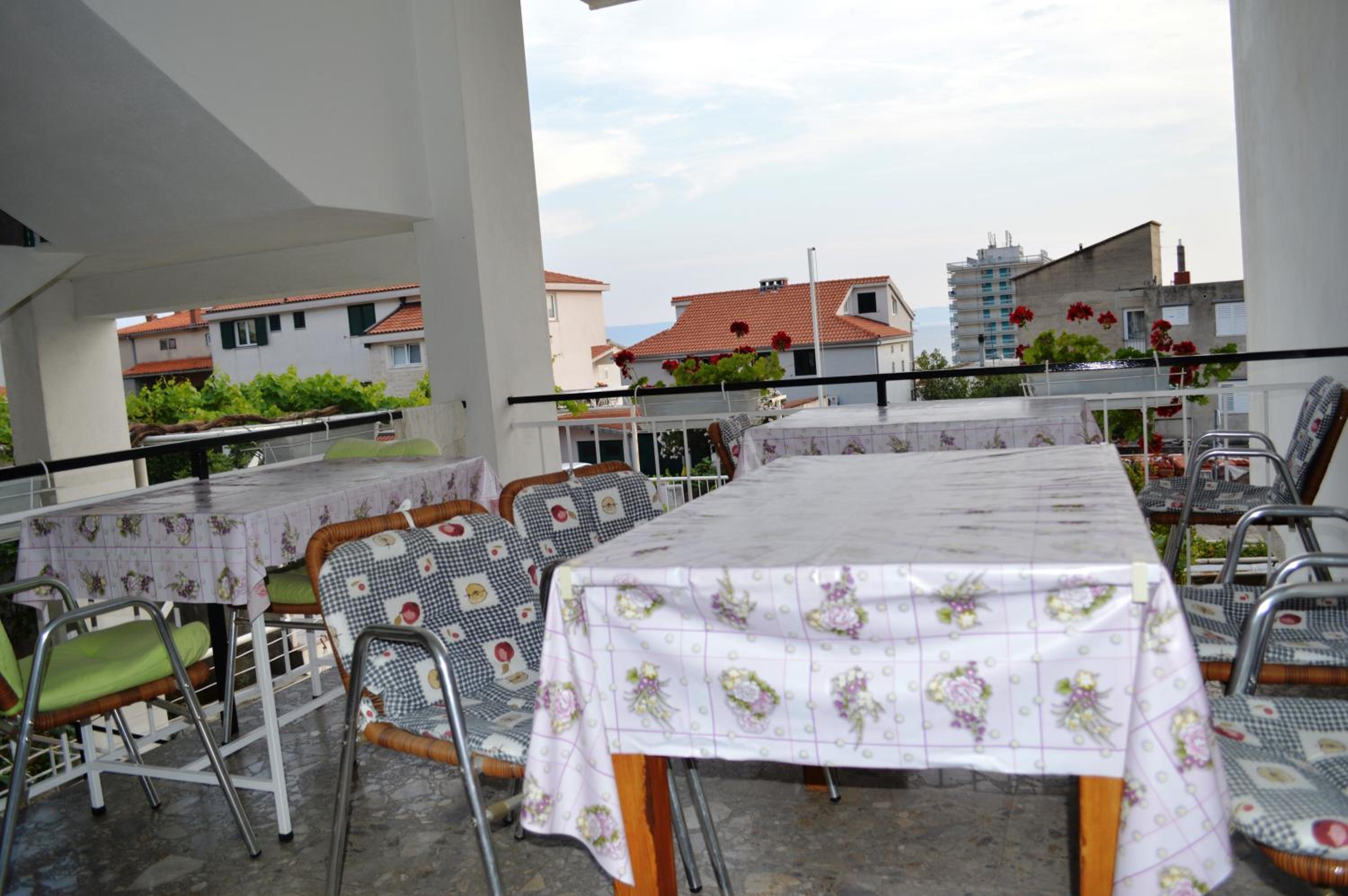 Three-Bedroom Apartment with Terrace - Photo 51