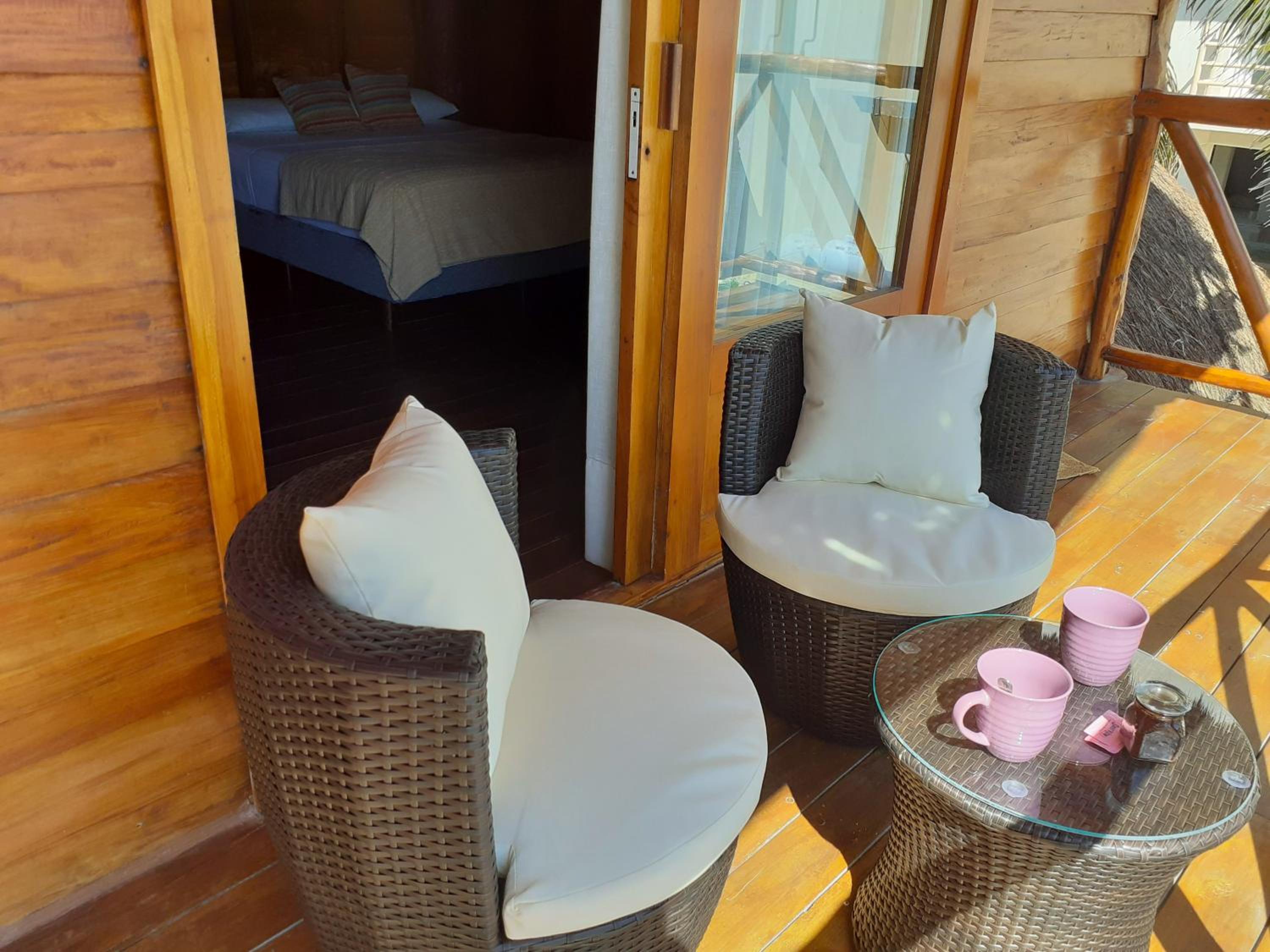Deluxe Twin Room with Sea View - Photo 23