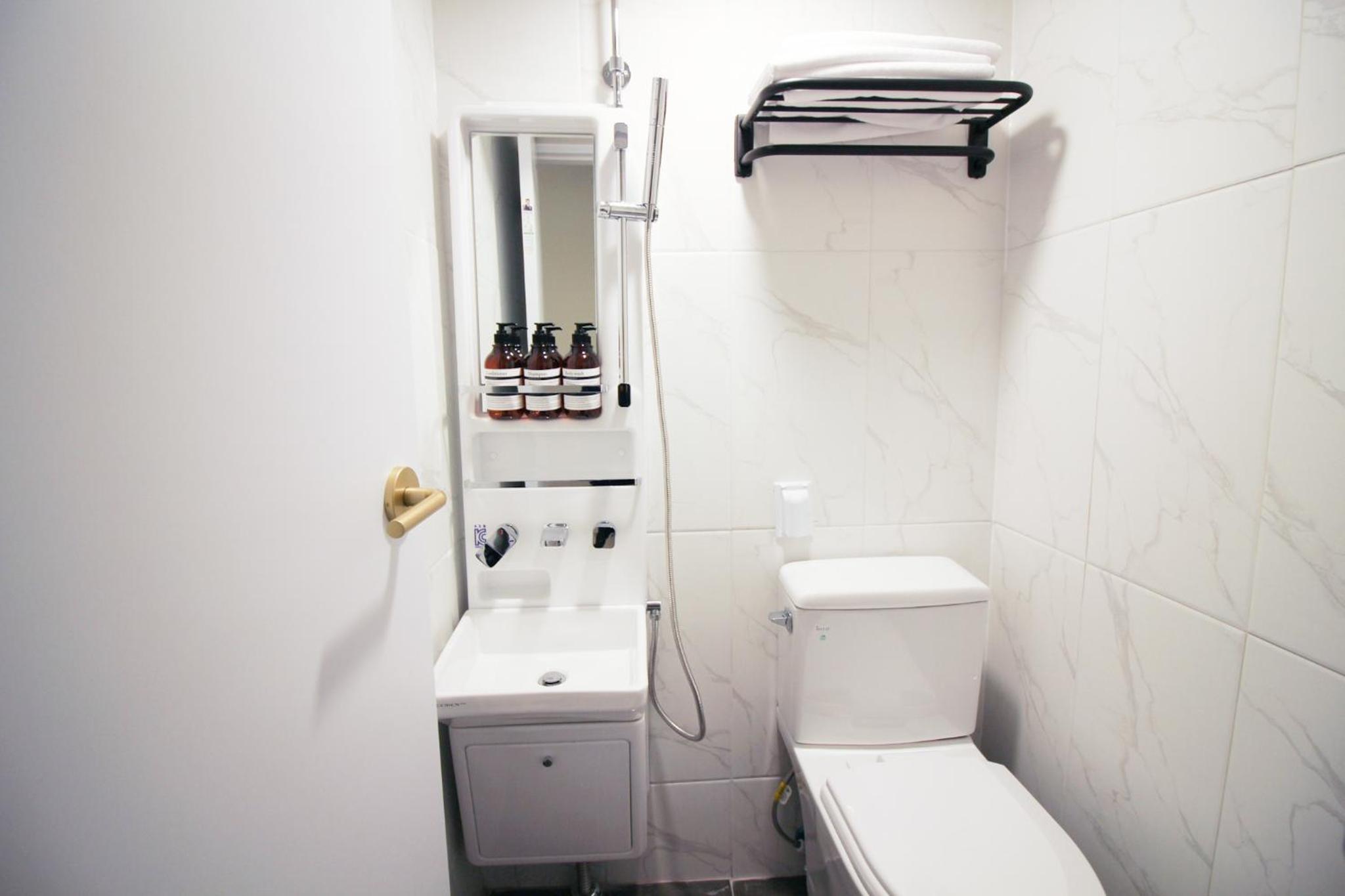 Double Room - Photo 3