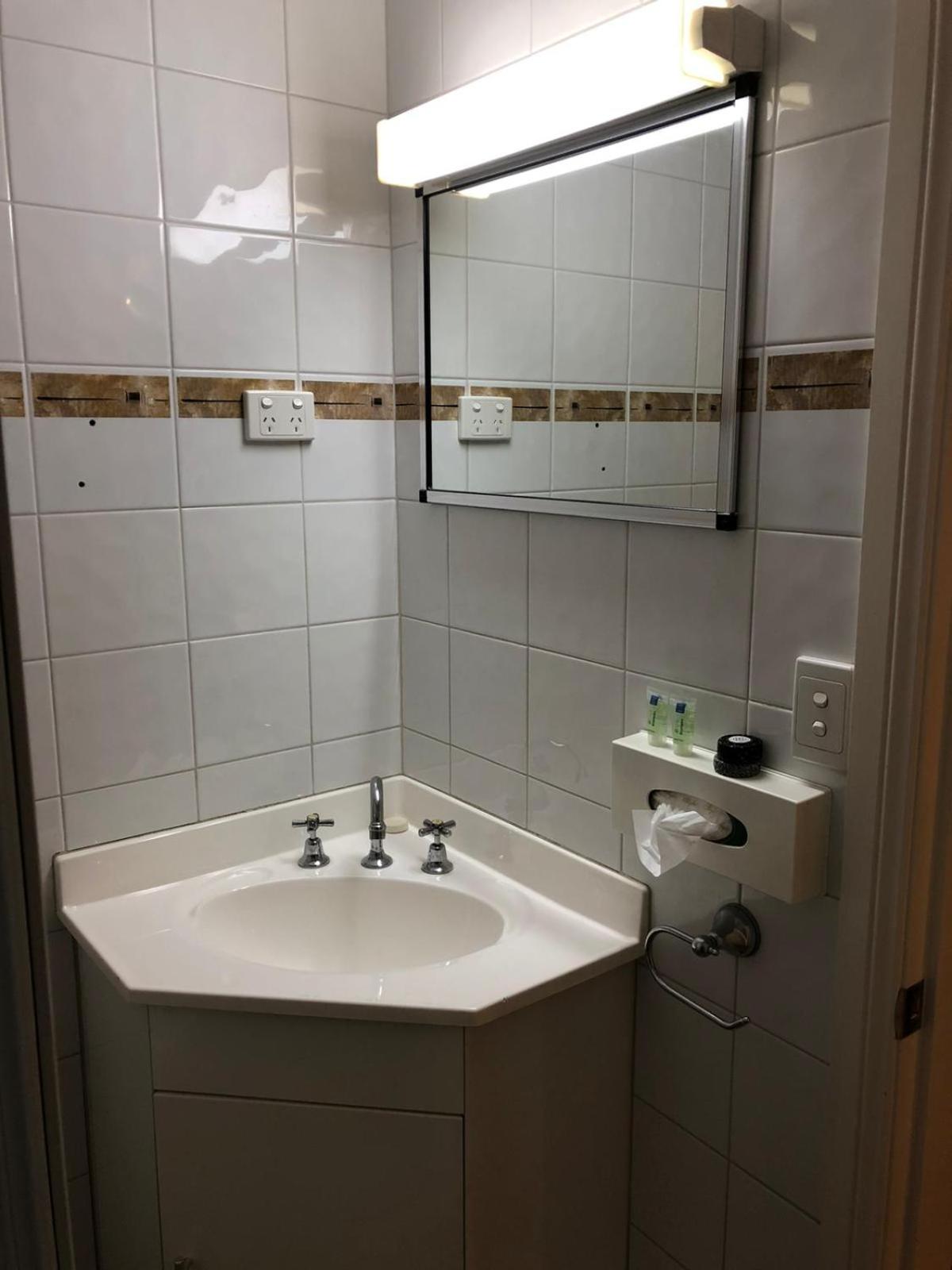 Triple Room - Photo 12