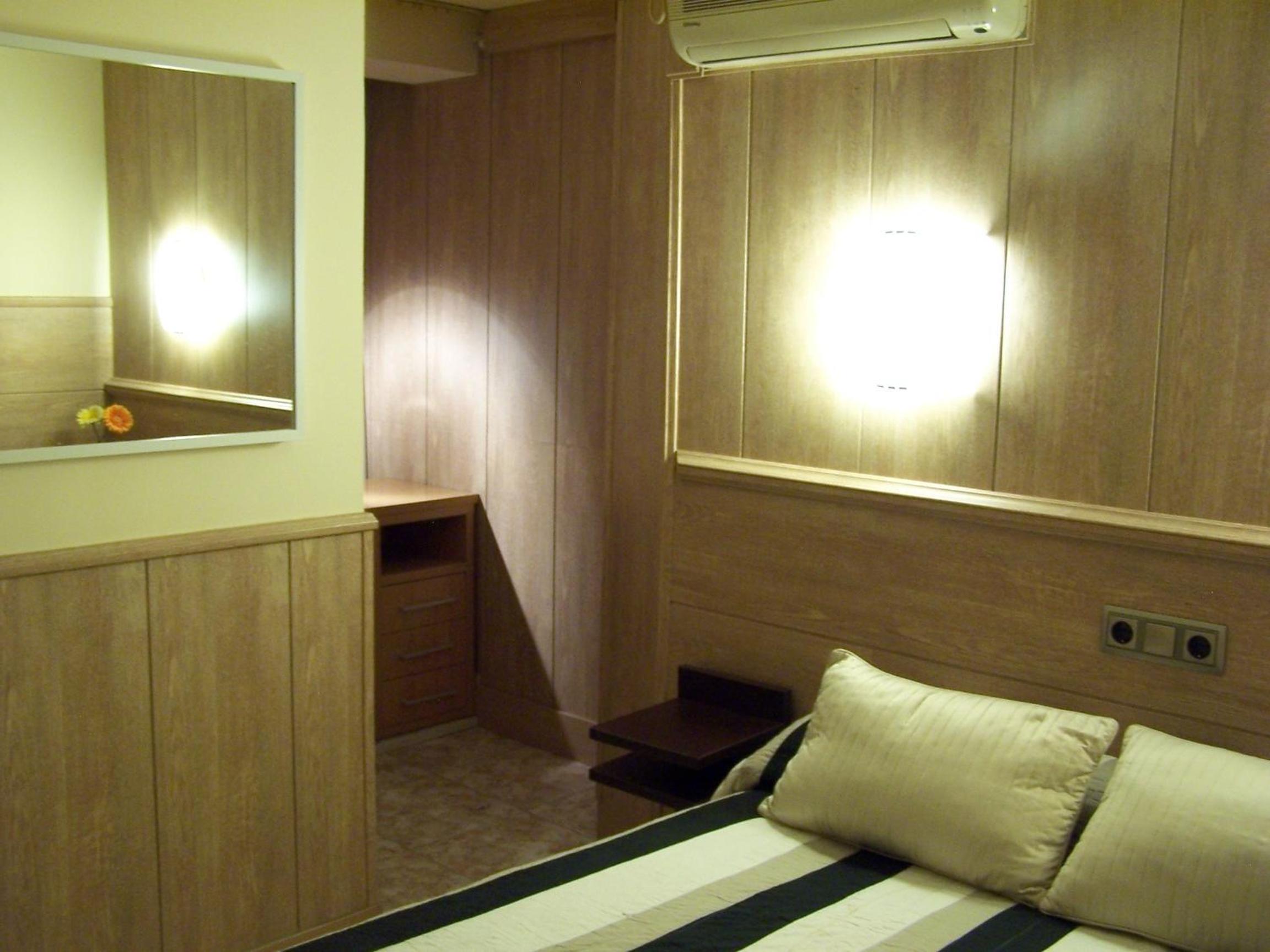 Basic Double Room - Photo 5