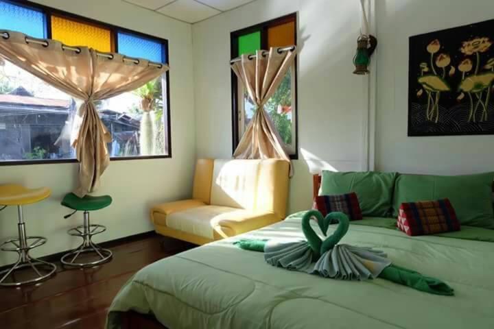 Queen Room with Balcony - Photo 1