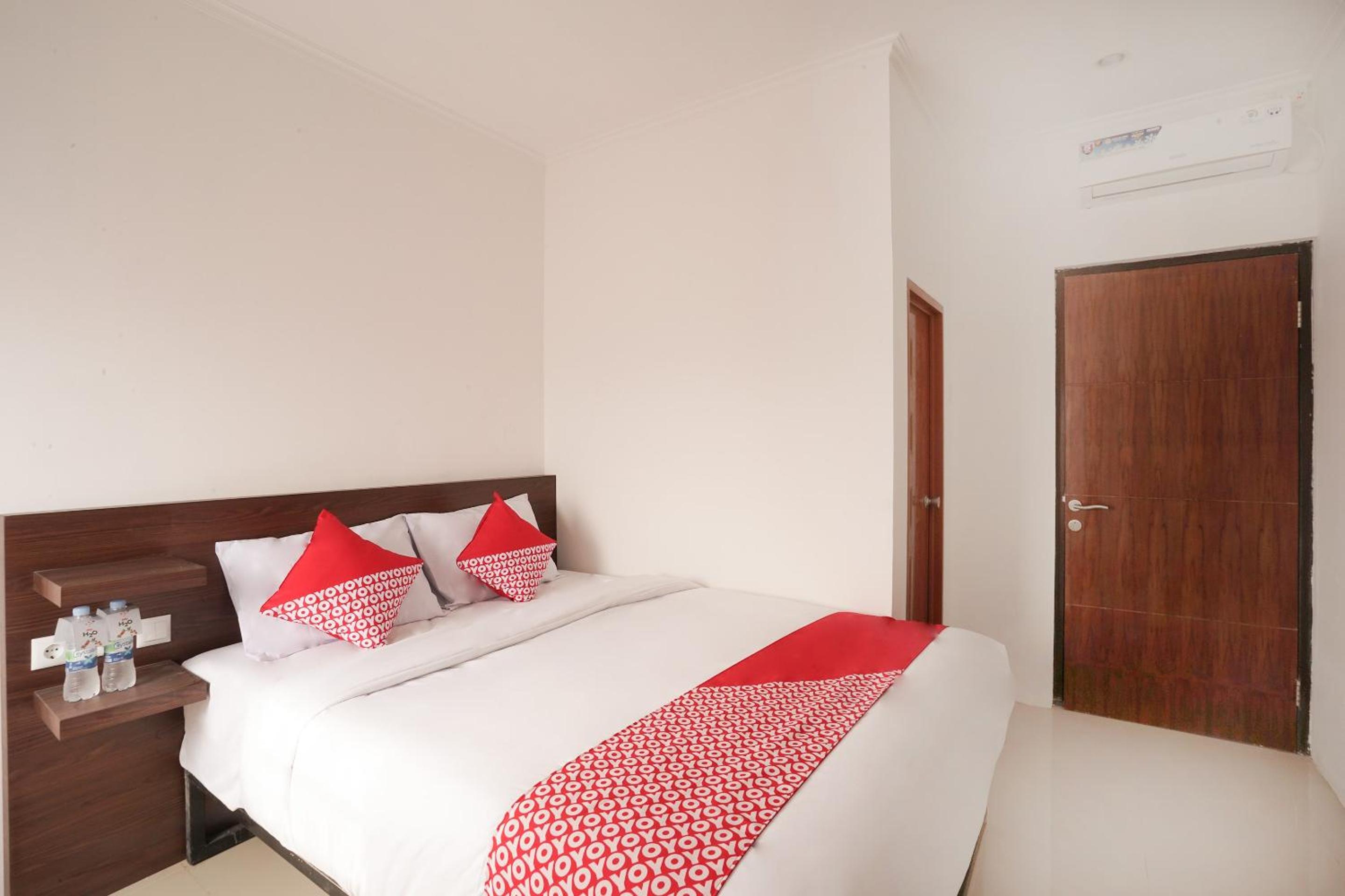 Deluxe Double Room - Photo 8