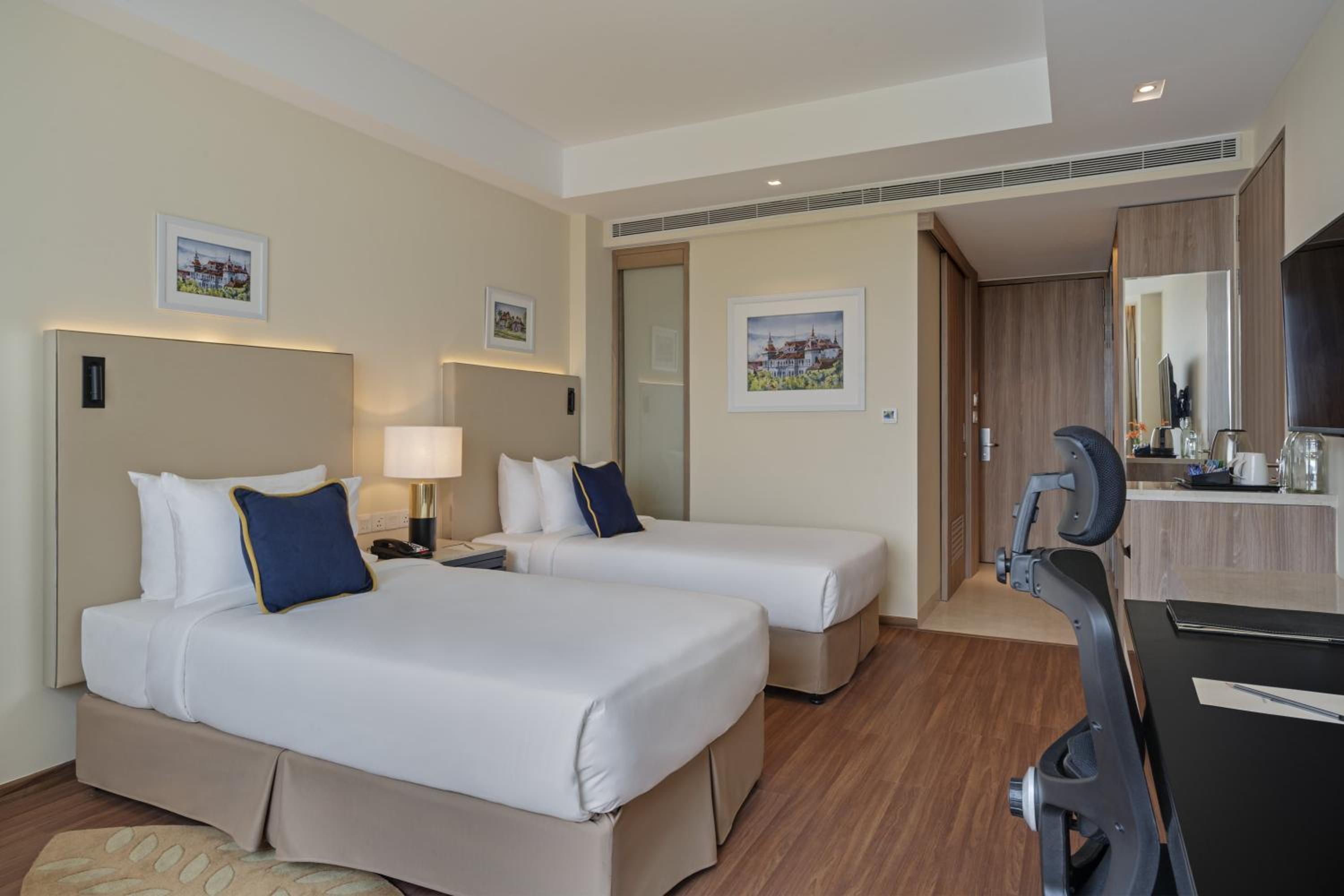 Deluxe Room - Photo 4