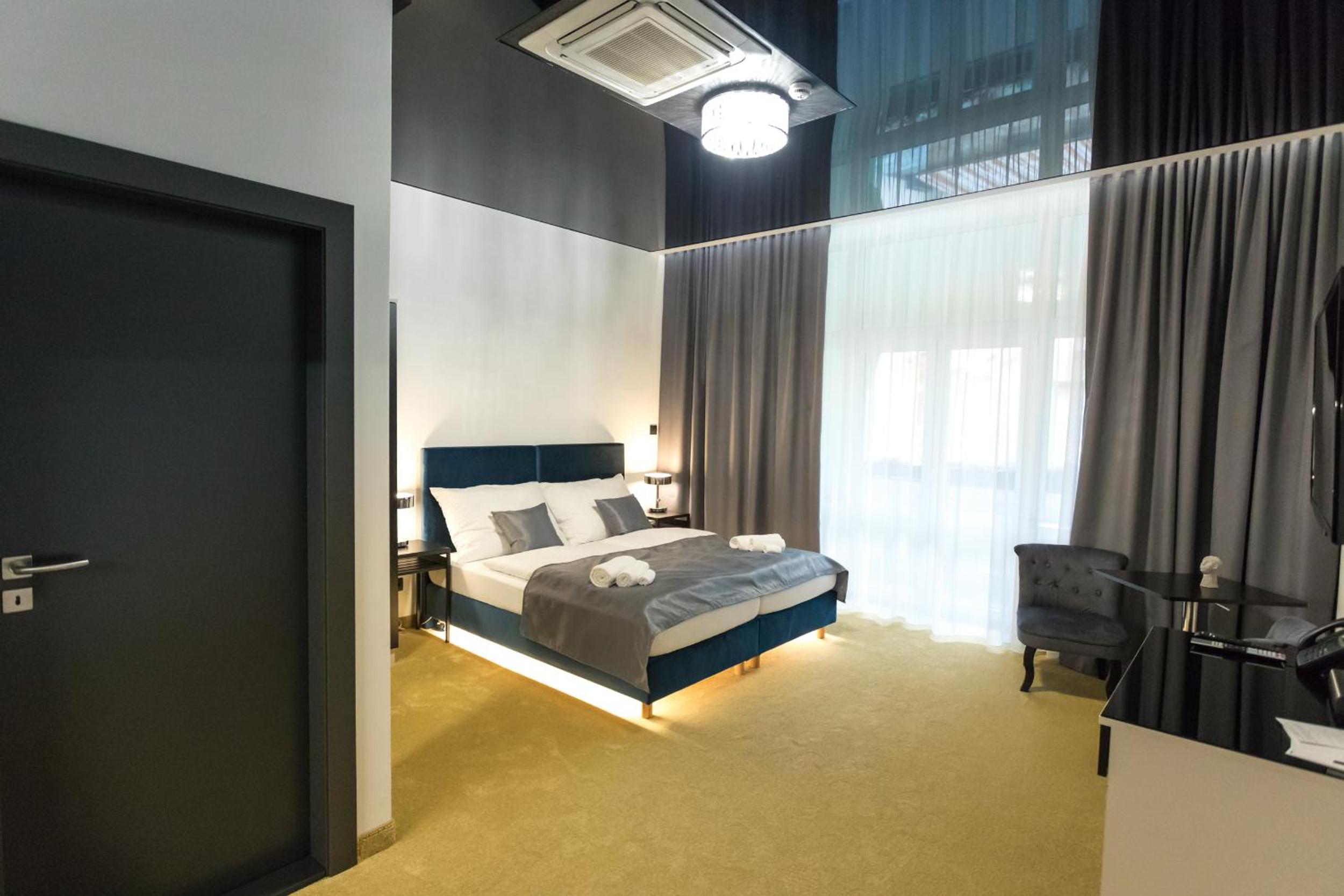 Deluxe Apartment - Photo 9