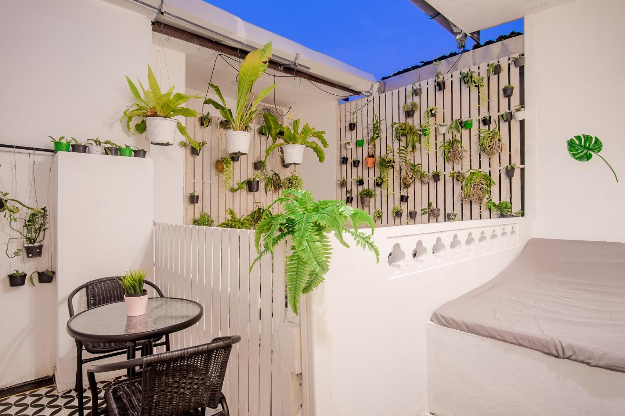 Suite with Balcony - Photo 12