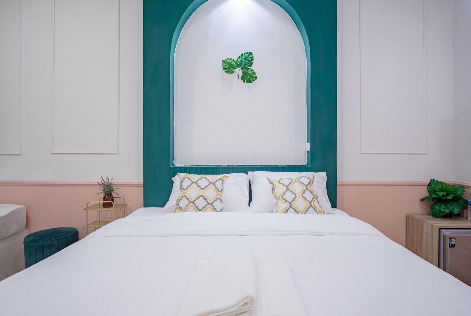 Superior King Room - Photo 9