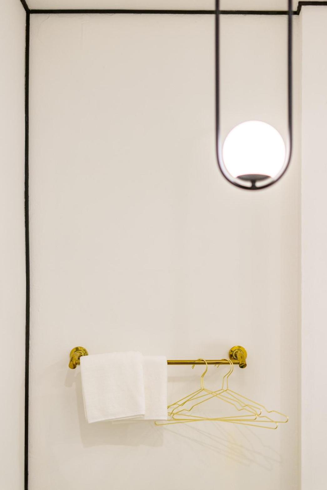 Deluxe Room - Photo 7
