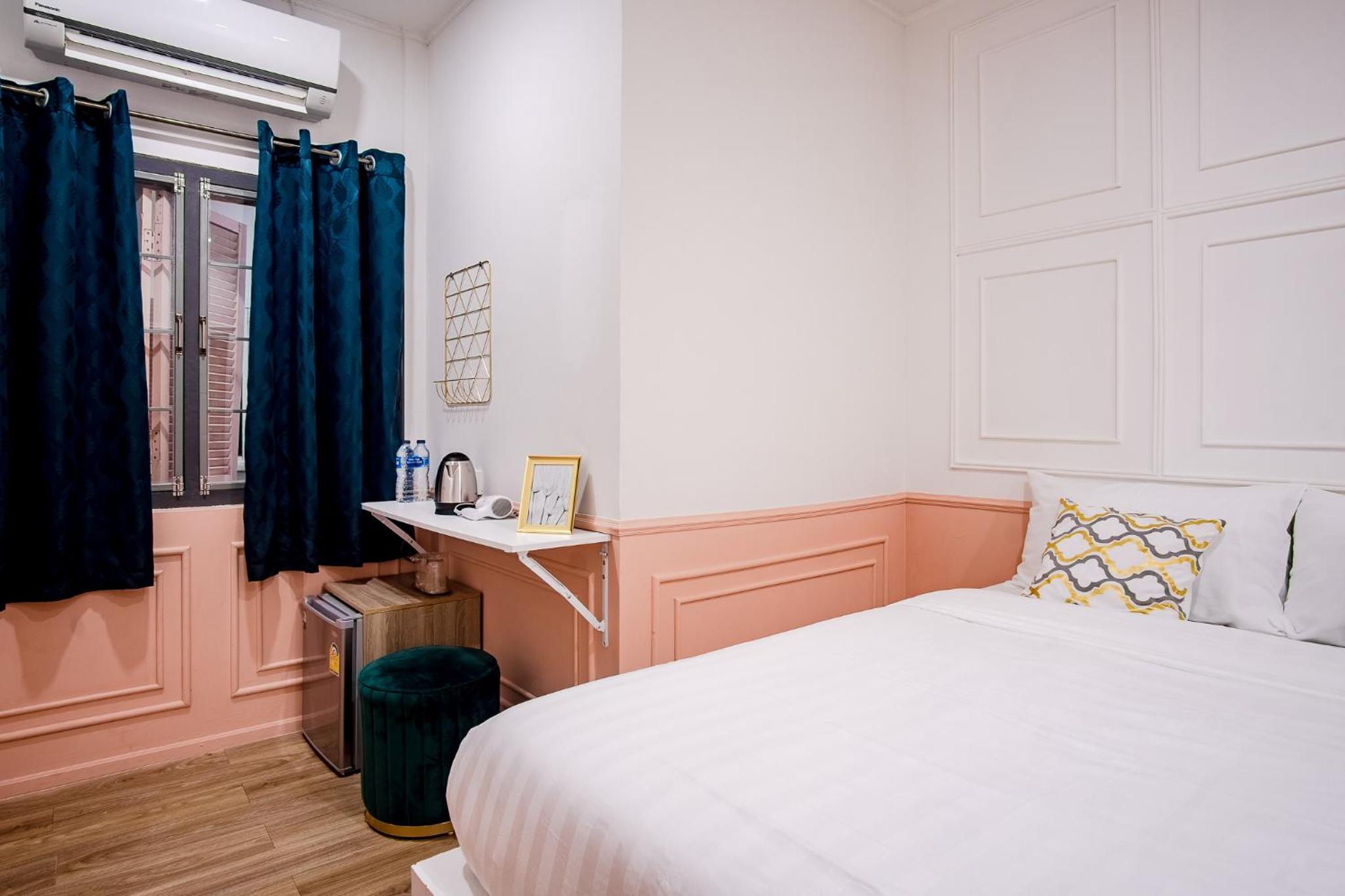 Deluxe Room - Photo 8