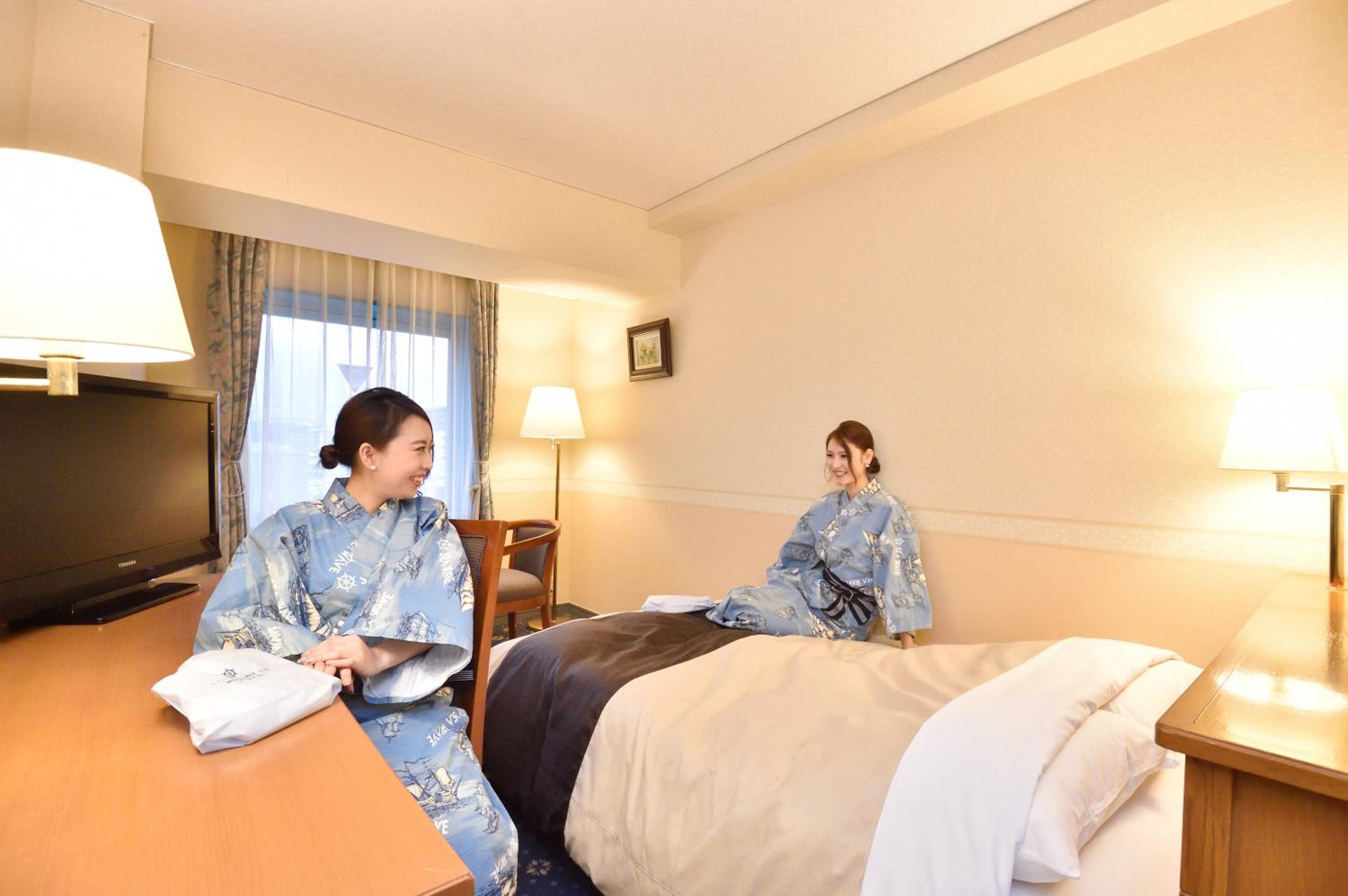 Double Room with Small Double Bed - Smoking - Photo 6