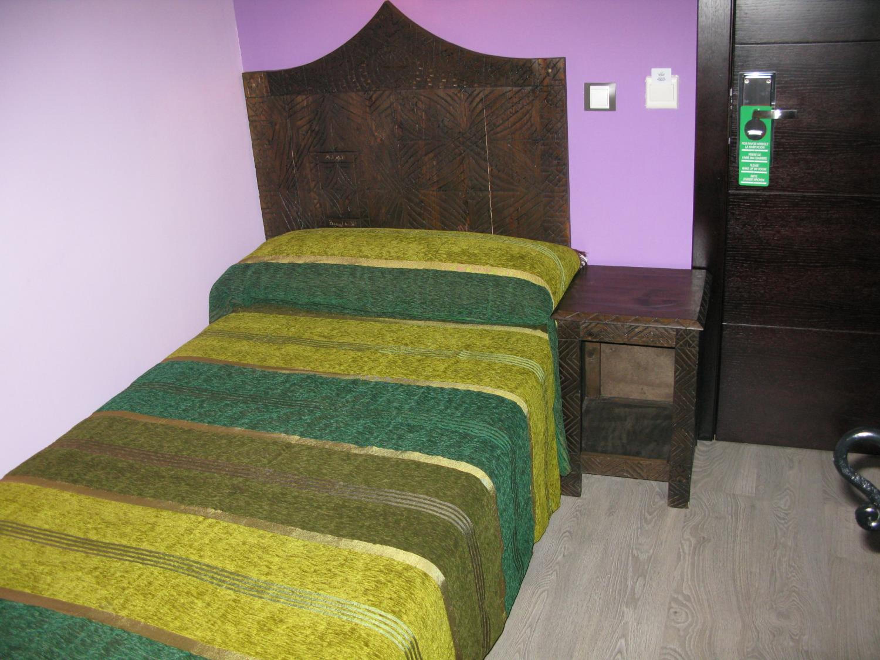 Single Room photo 3
