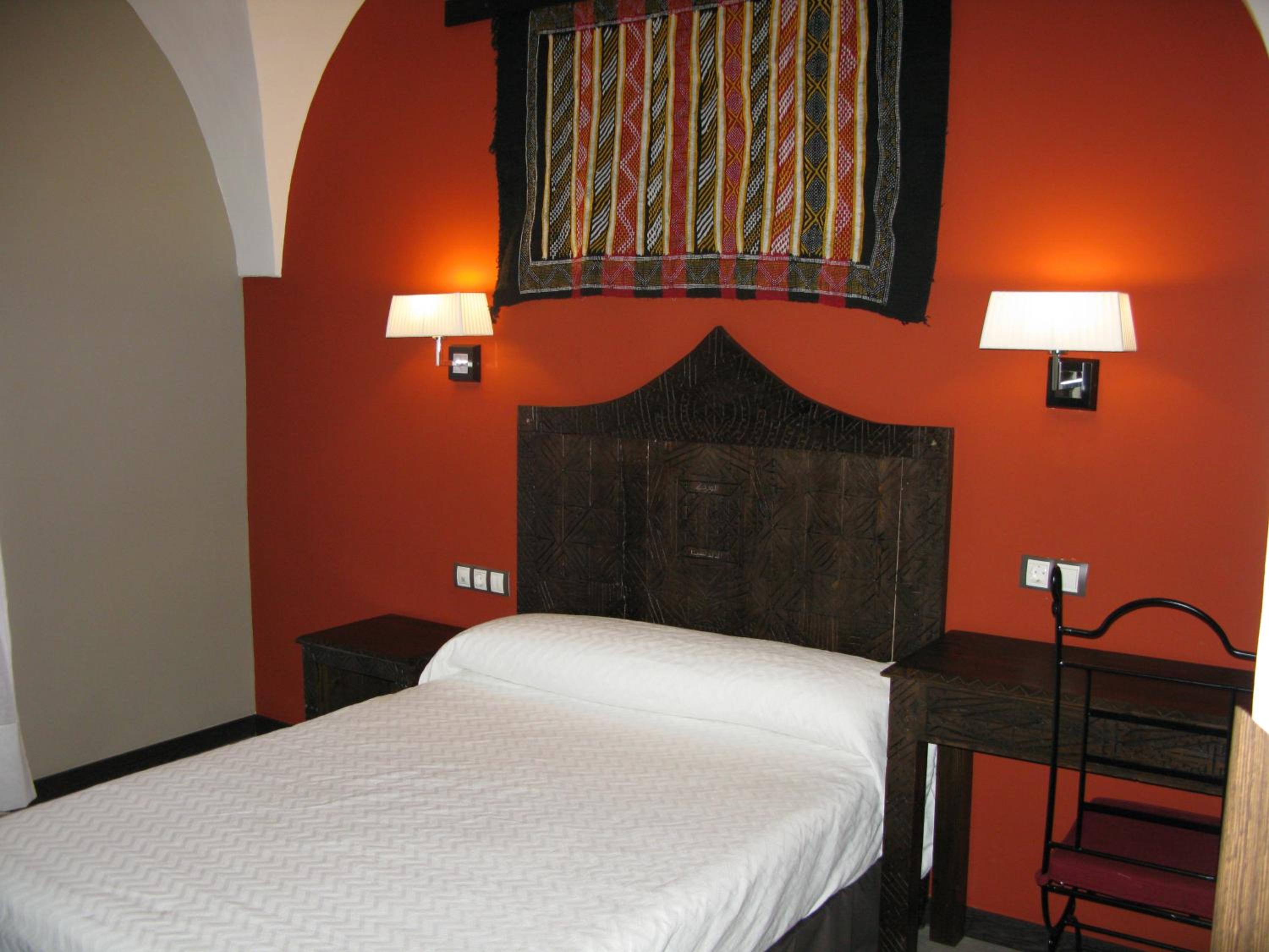 Double or Twin Room photo 3