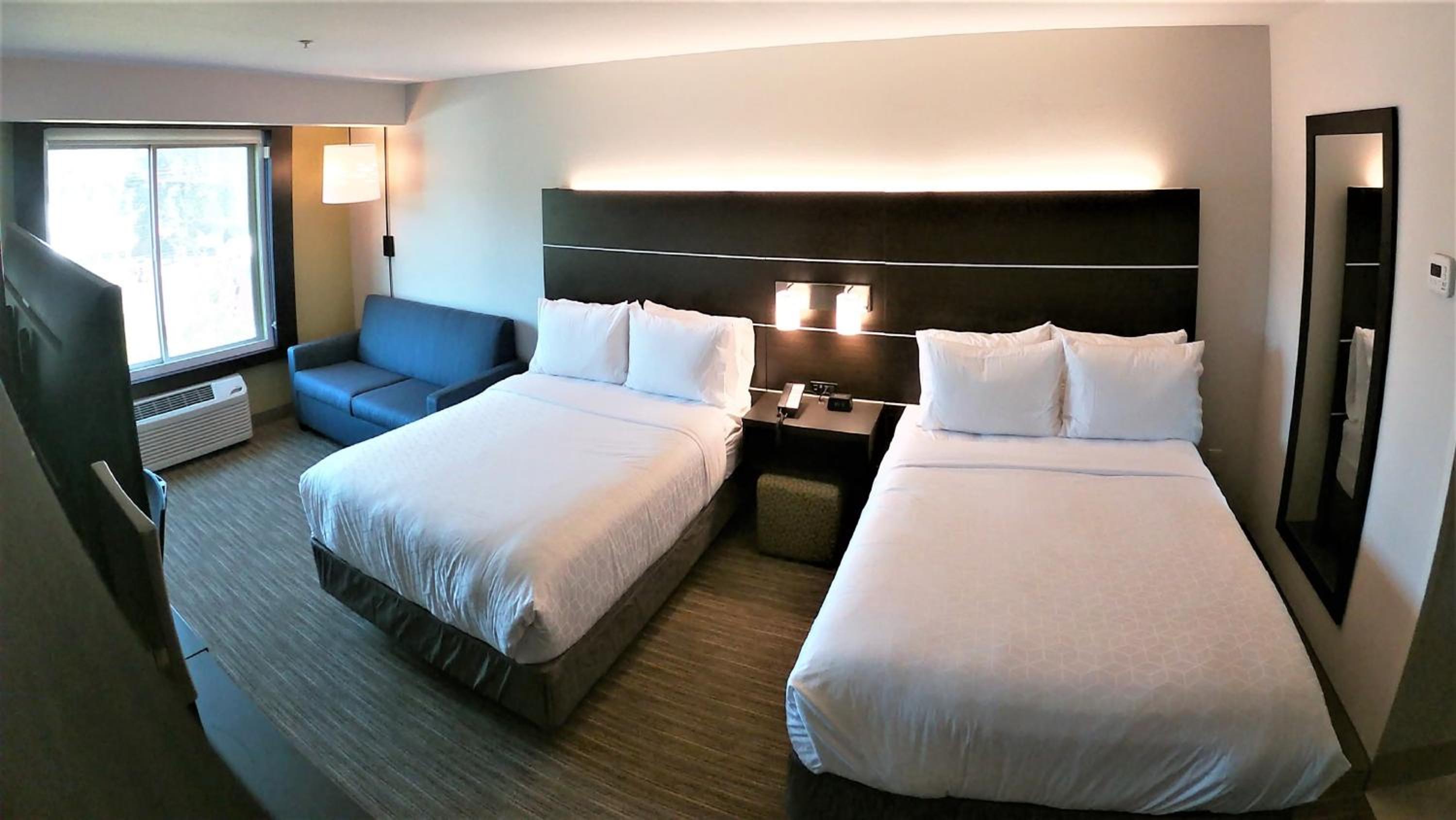 Suite with Two Beds - Non-Smoking - Photo 2