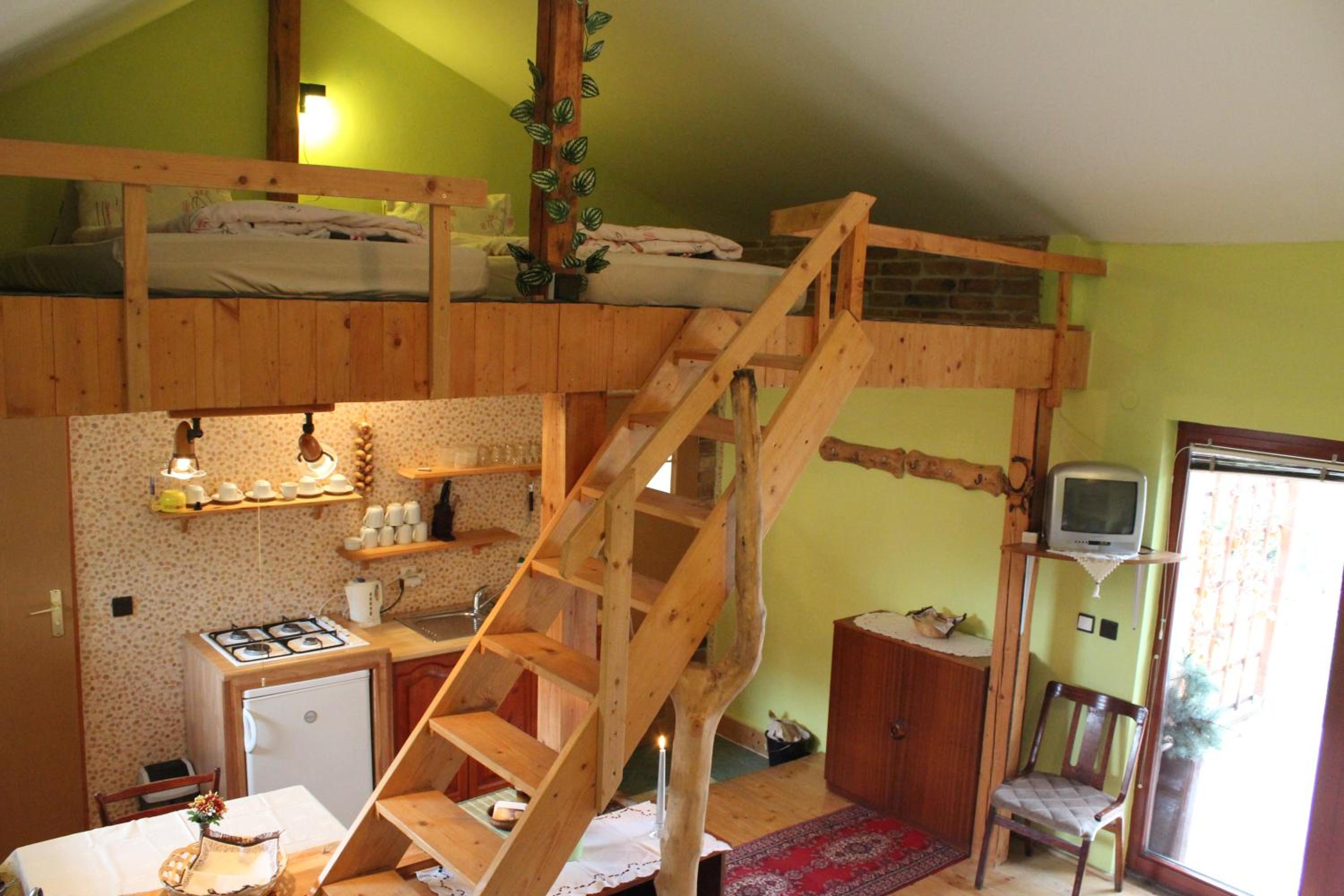 Apartment with a tile stove photo 3