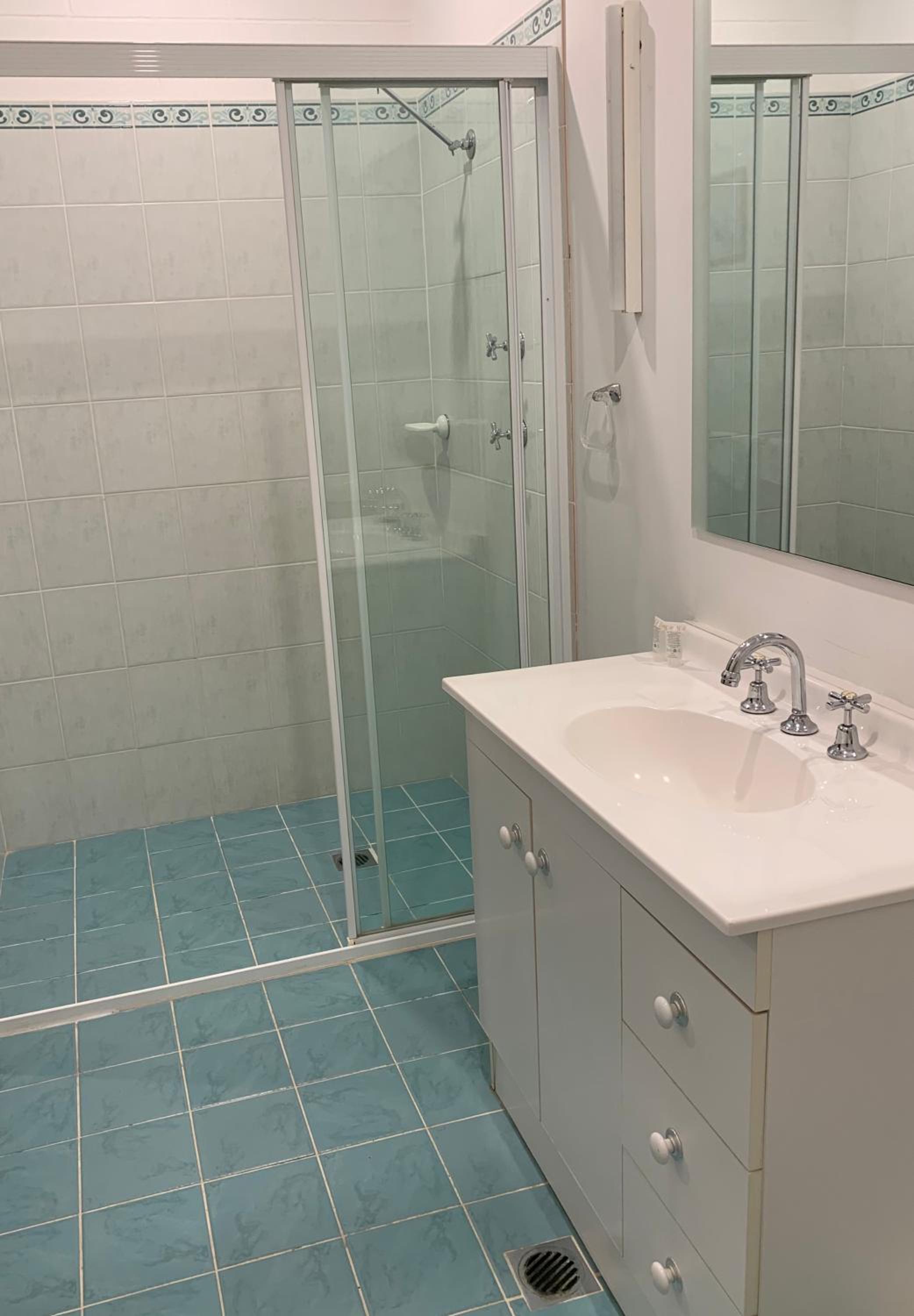 Comfort Quadruple Room - Photo 6