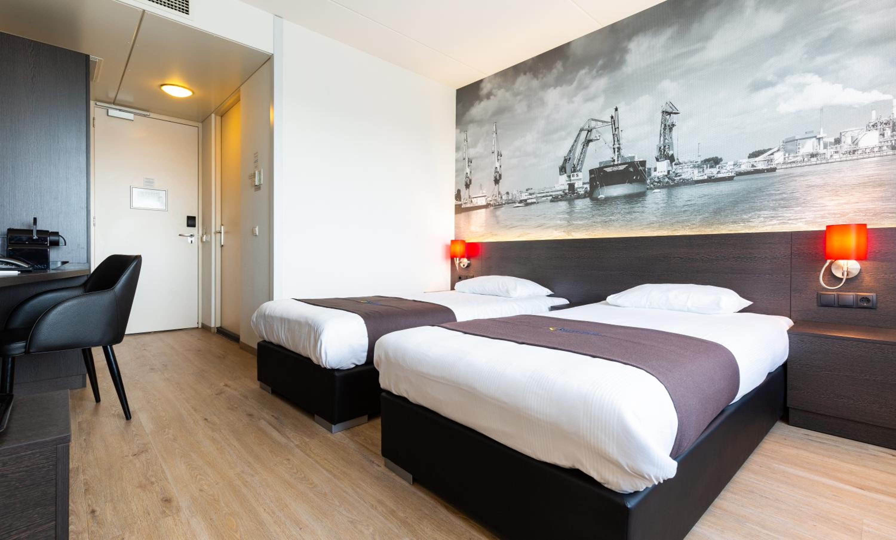Deluxe Twin Room - Photo 2