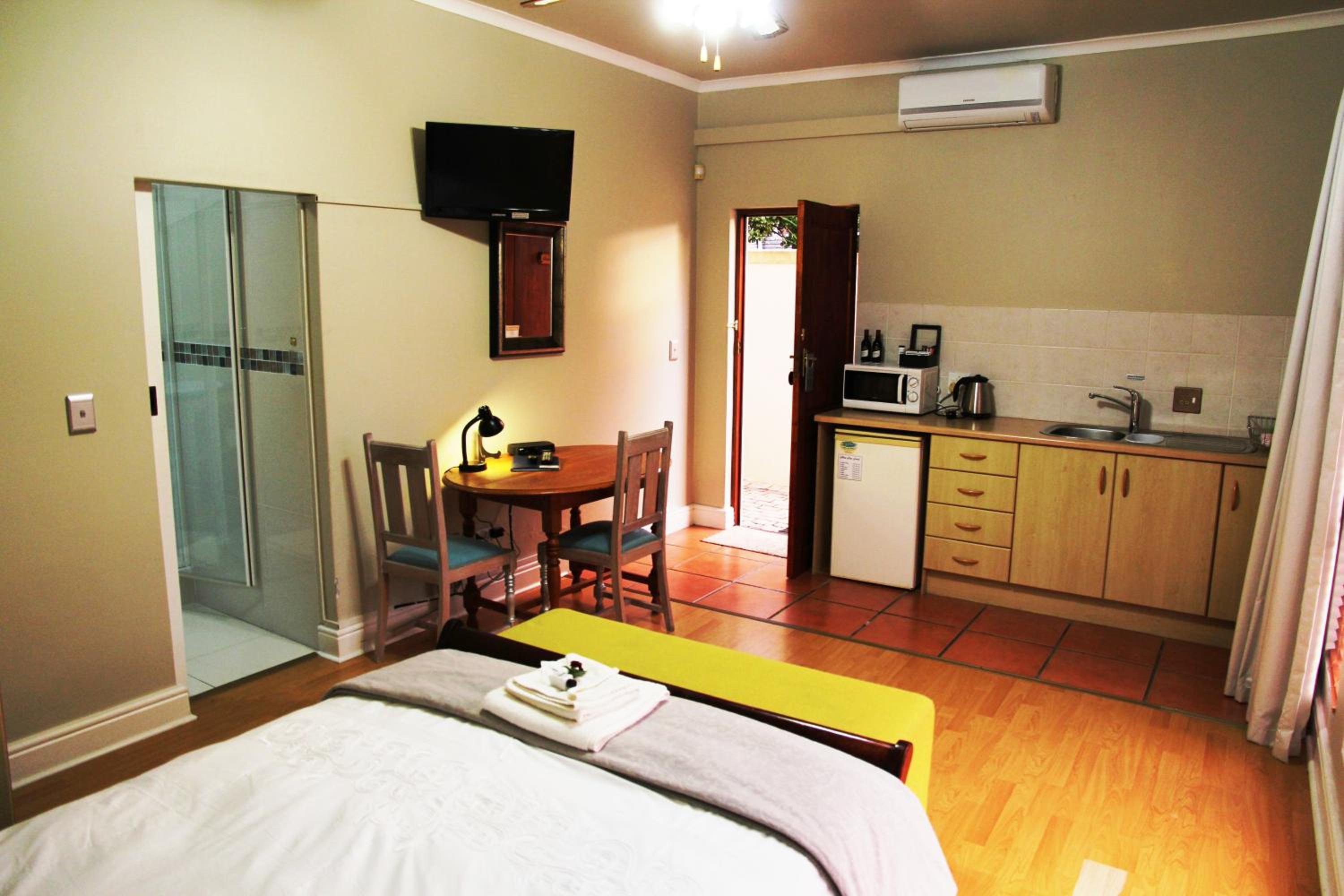 Standard Suite photo 2
