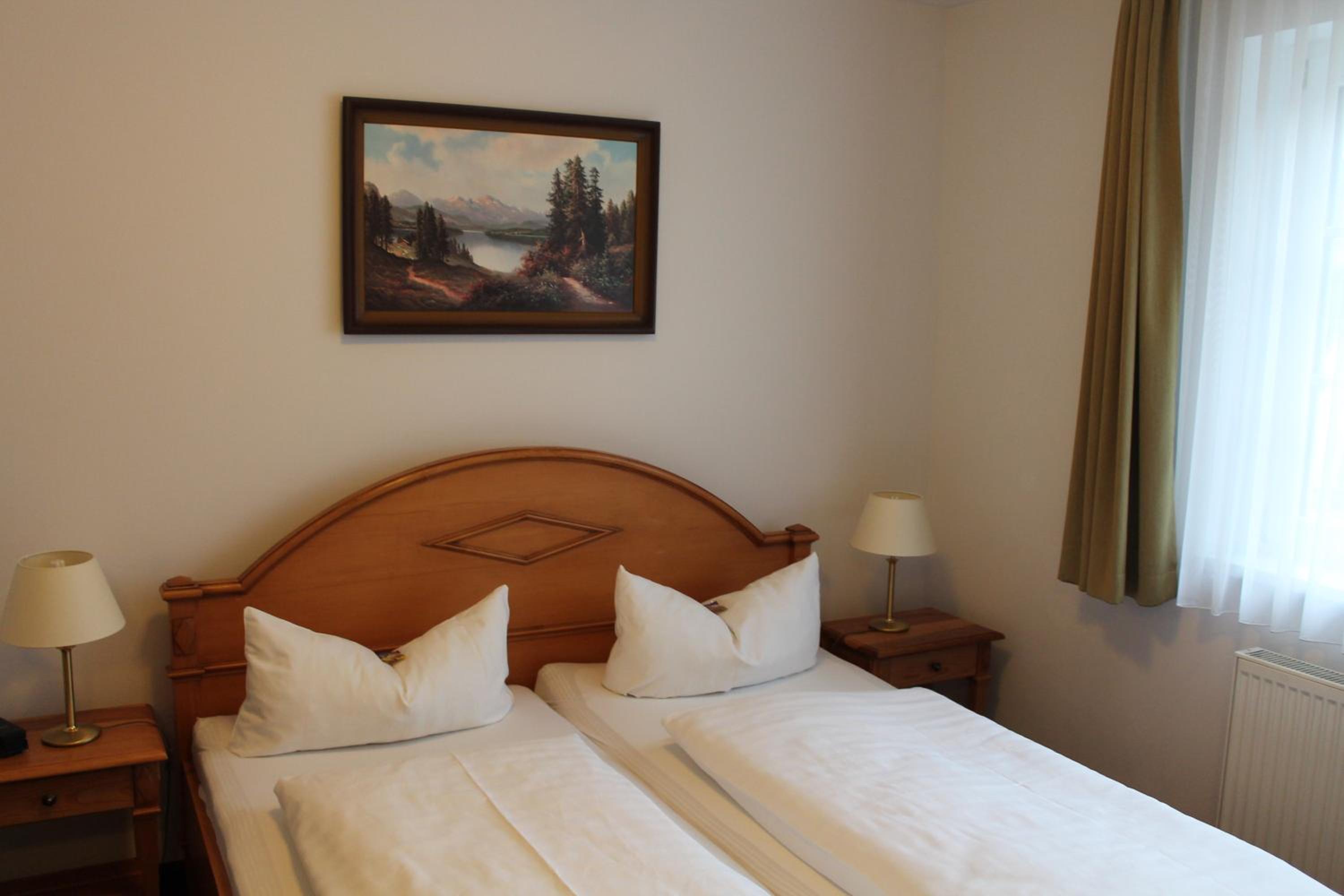 Double Room - Photo 5