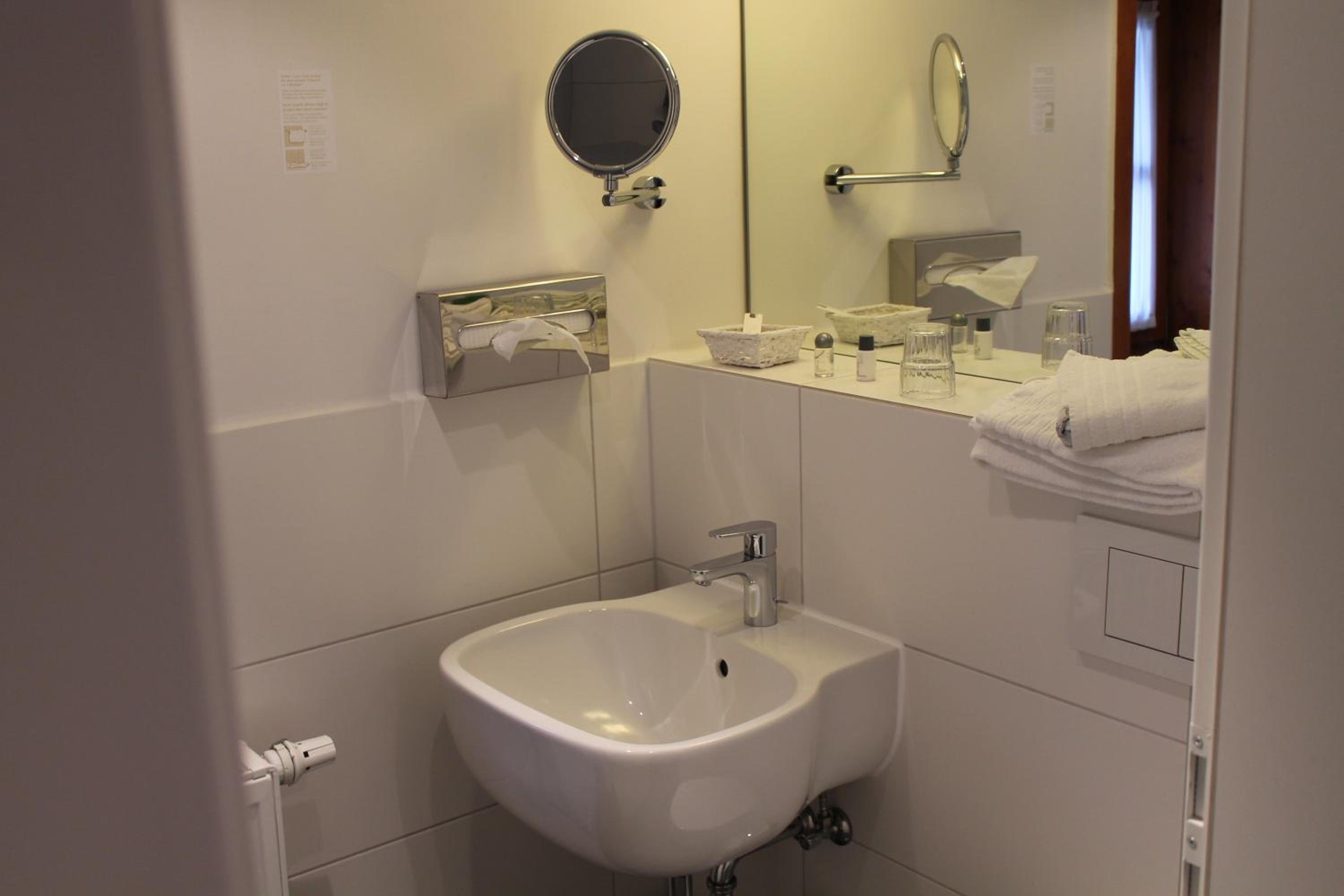 Double Room - Photo 3