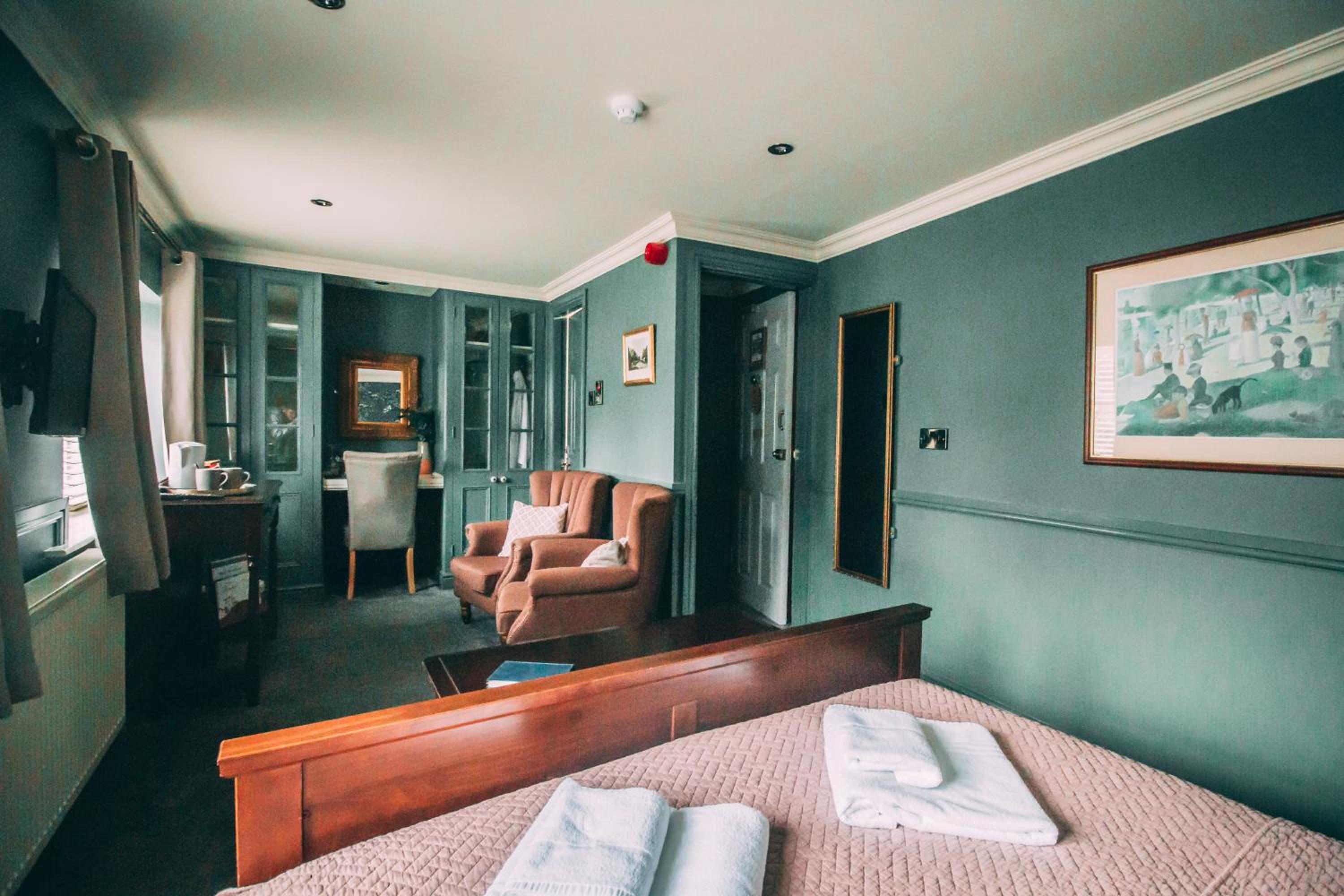 Parsonage View - King Suite photo 2