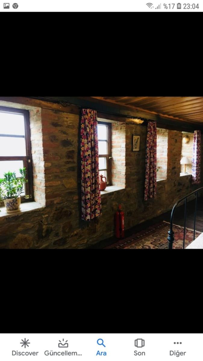 Family Room with Mountain View photo 2