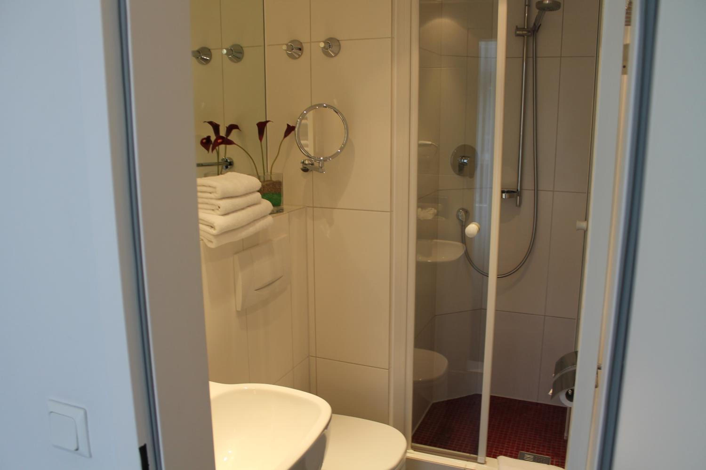 Double Room - Photo 2