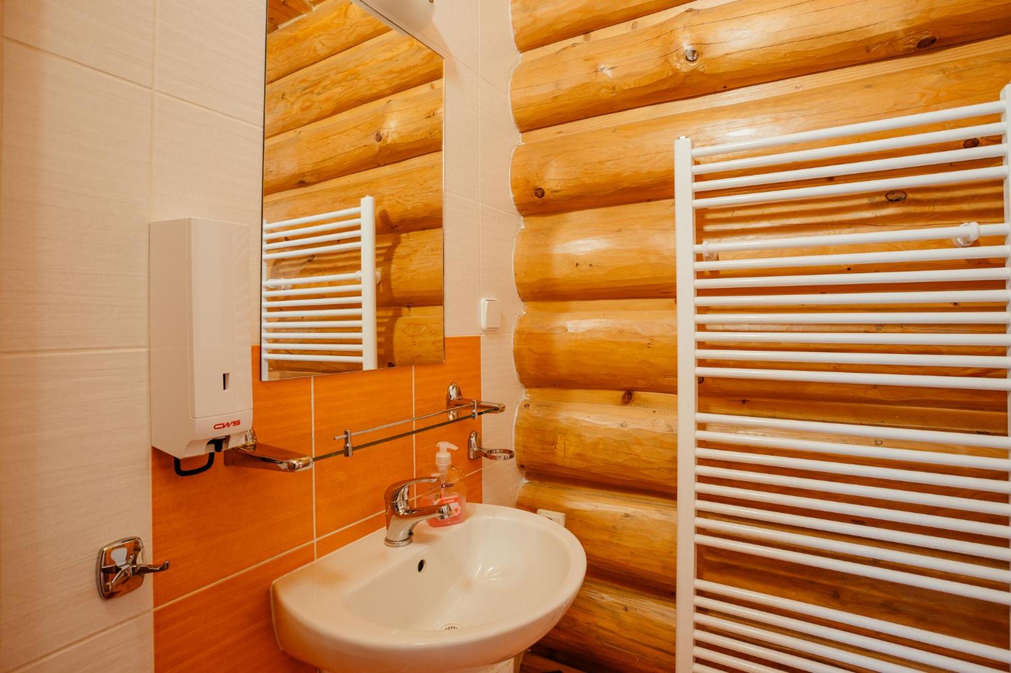One-Bedroom Apartment - Photo 13