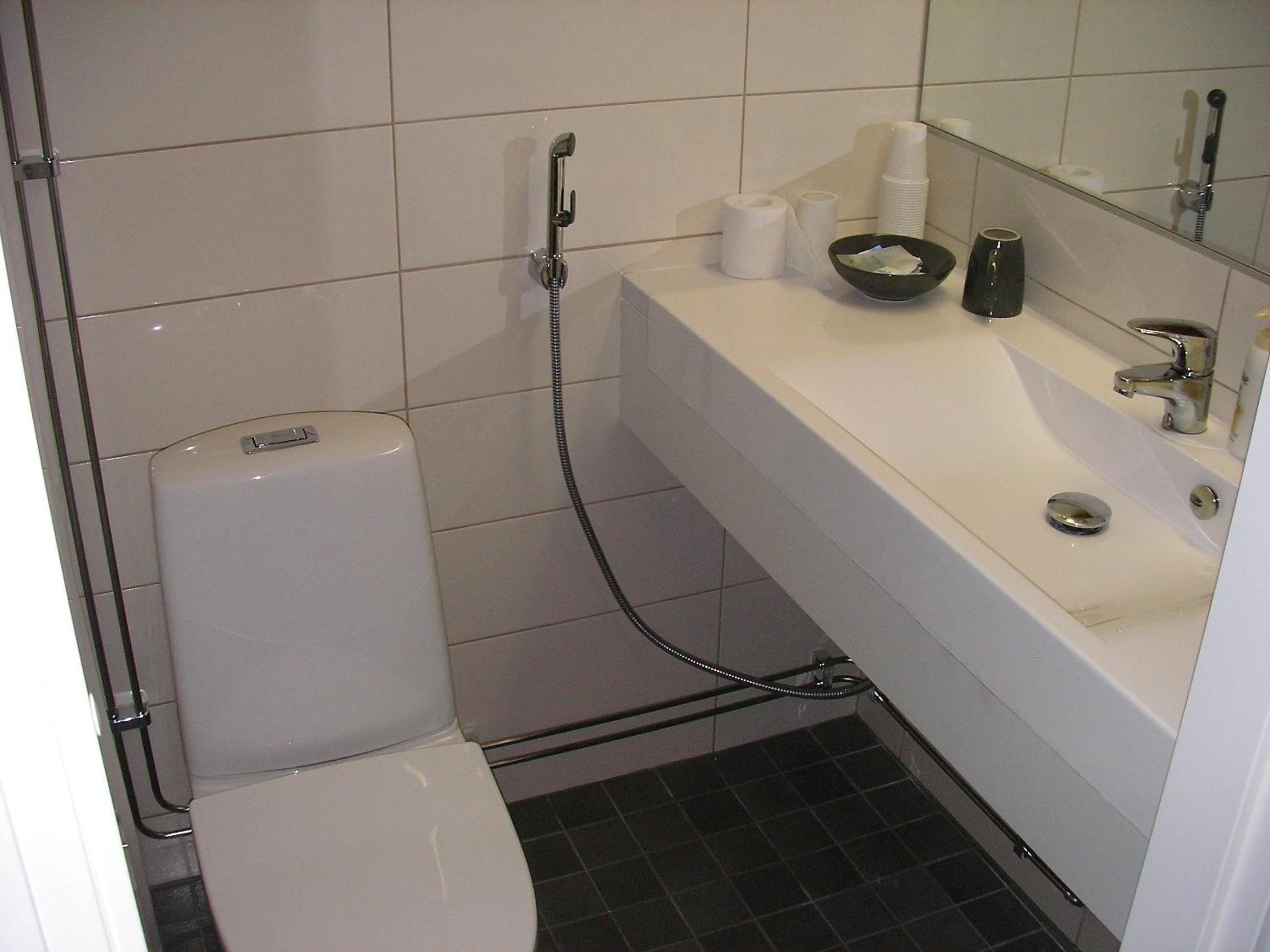 Twin Room - Photo 3